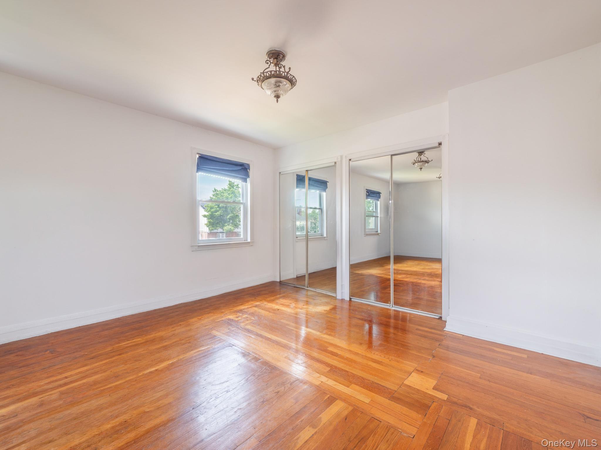 Single Family 180th Street Queens, NY 11366, MLS-1000409-29