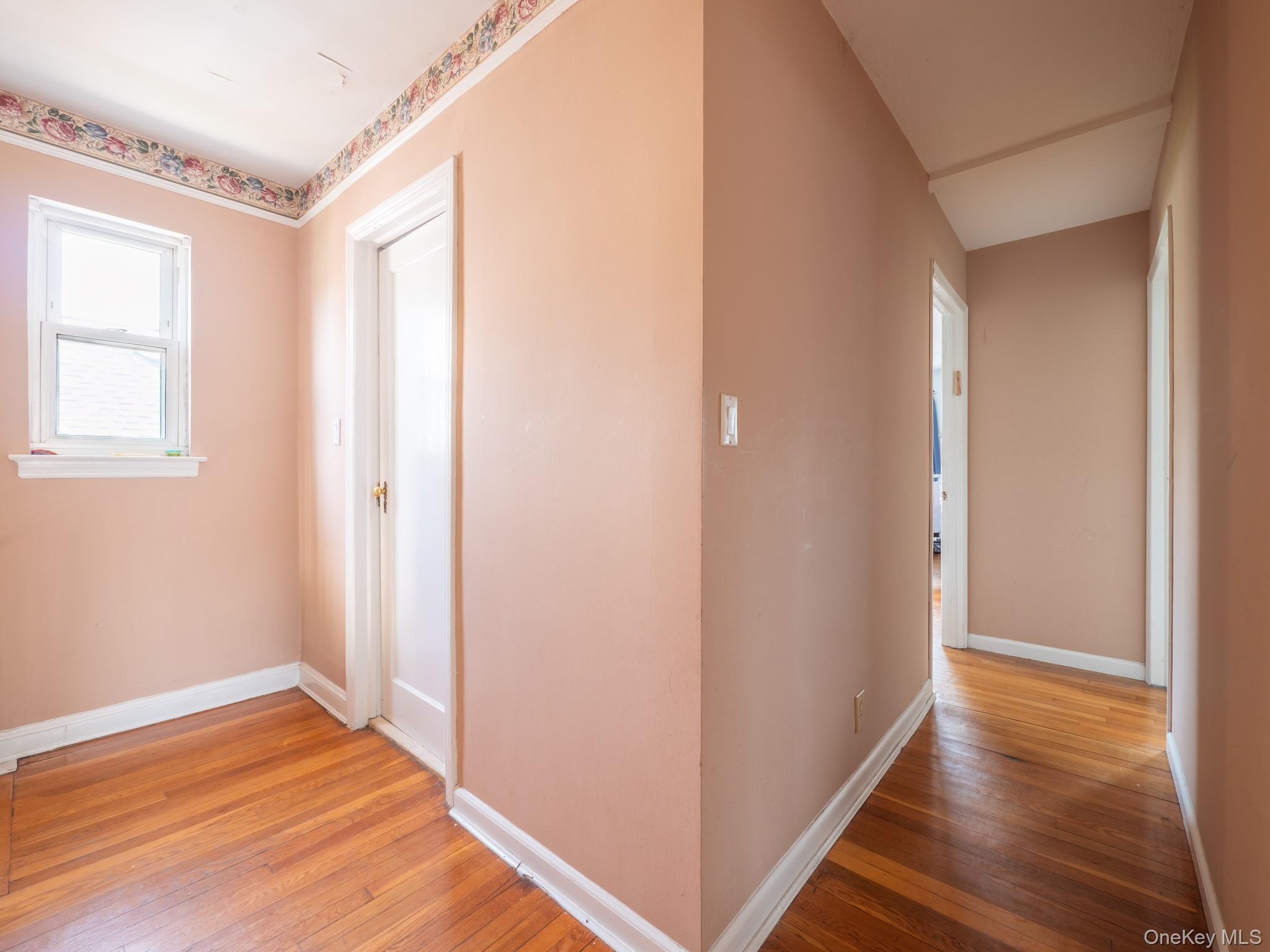 Single Family 180th Street Queens, NY 11366, MLS-1000409-30