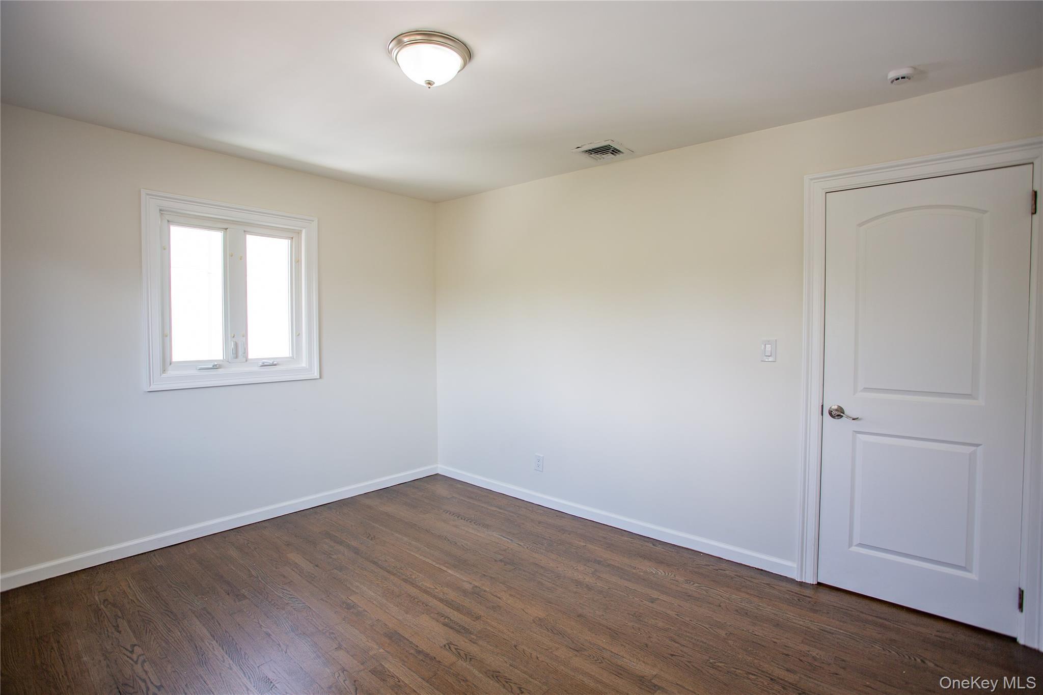 Single Family Westwood Road Nassau County, NY 11598, MLS-1000413-21