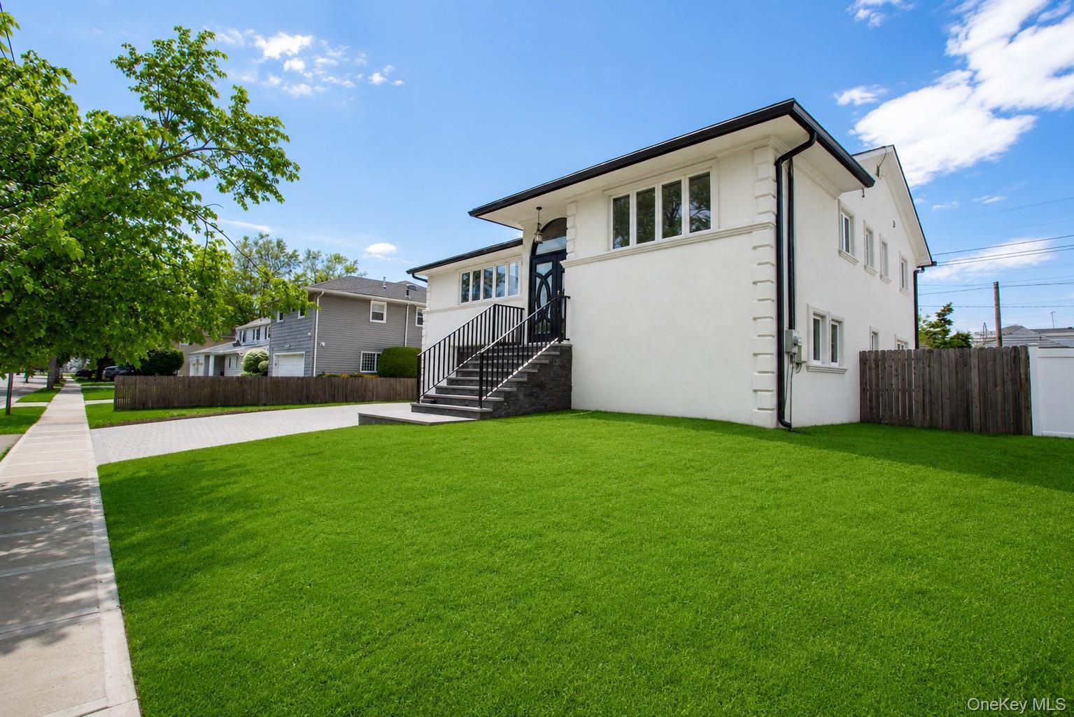 Single Family Westwood Road Nassau County, NY 11598, MLS-1000413-35