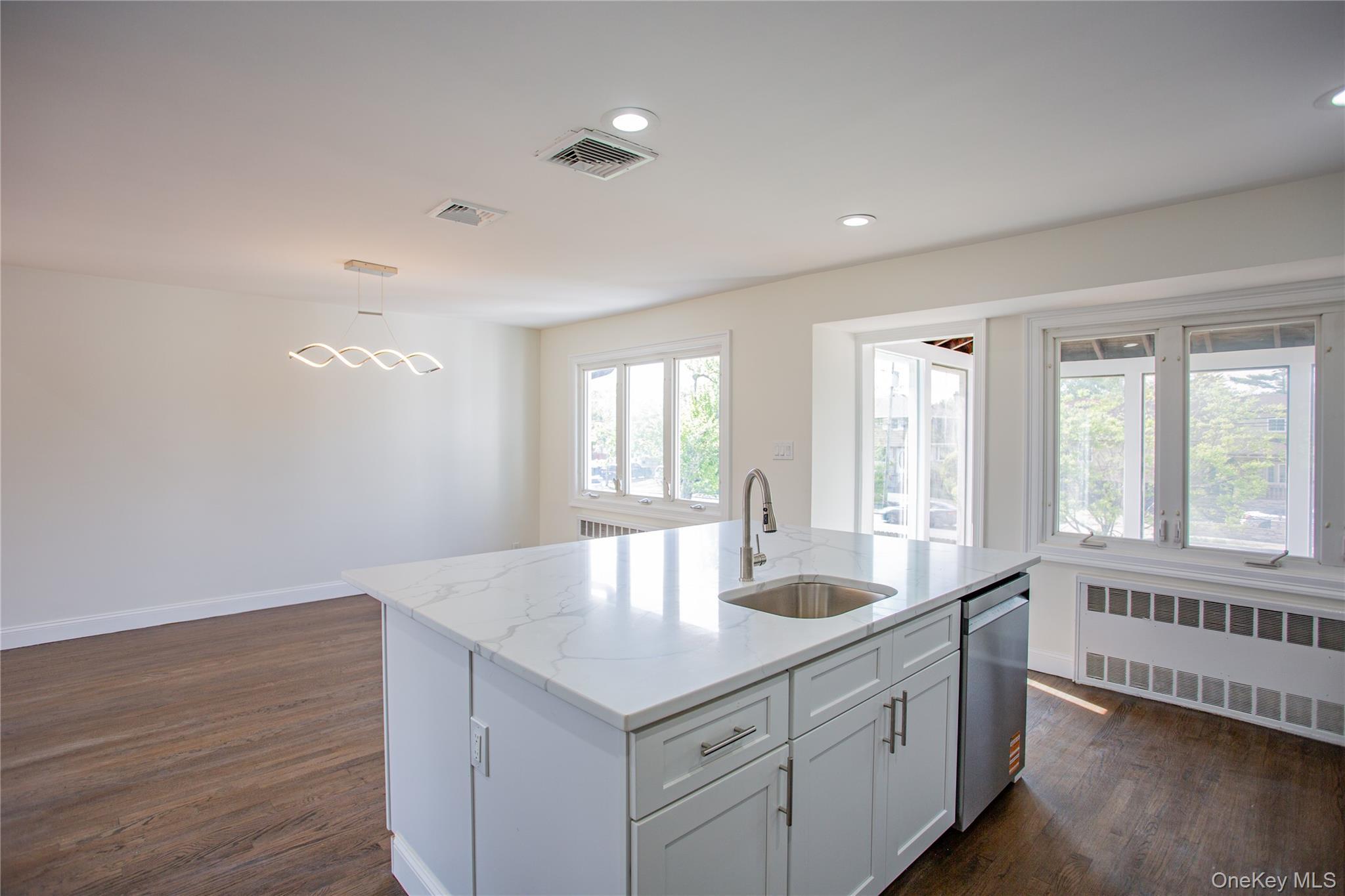 Single Family Westwood Road Nassau County, NY 11598, MLS-1000413-9