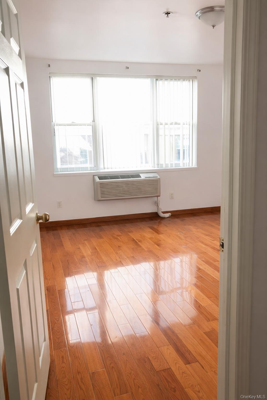 Single Family 103rd  Queens, NY 11368, MLS-1000460-3