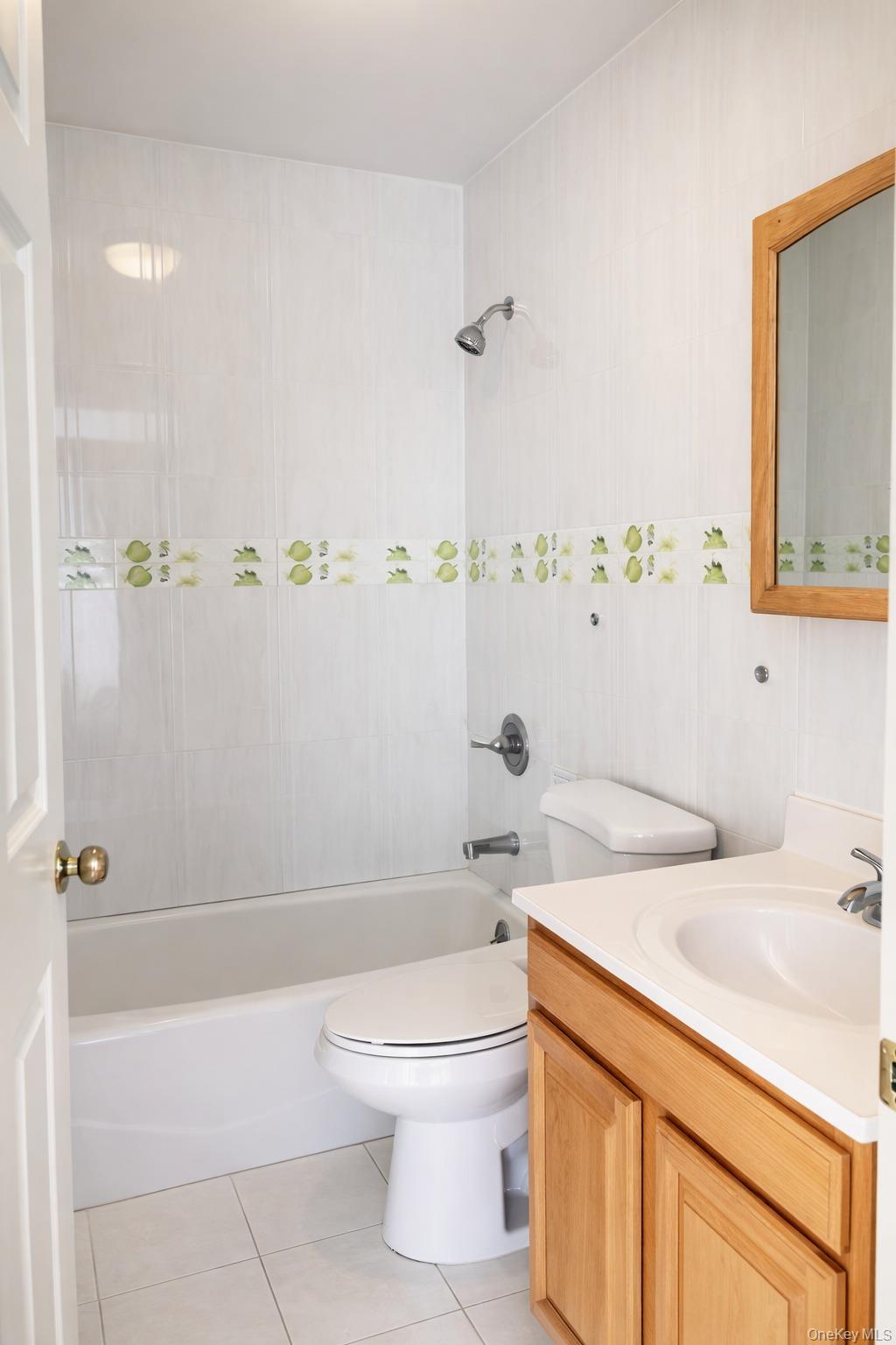 Single Family 103rd  Queens, NY 11368, MLS-1000460-7