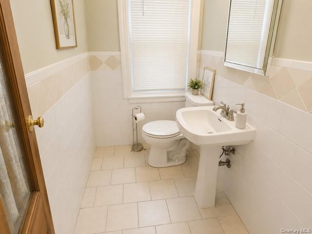 Single Family Mahan Bronx, NY 10461, MLS-1000463-11