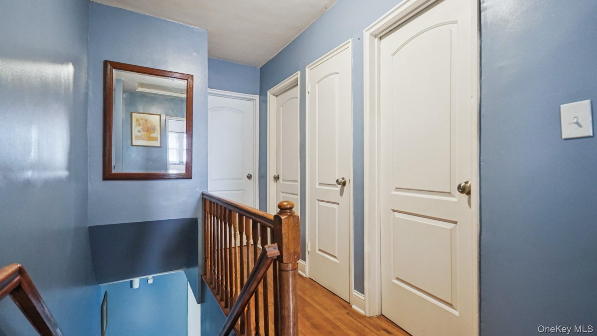 Single Family Hone Bronx, NY 10469, MLS-1000472-12