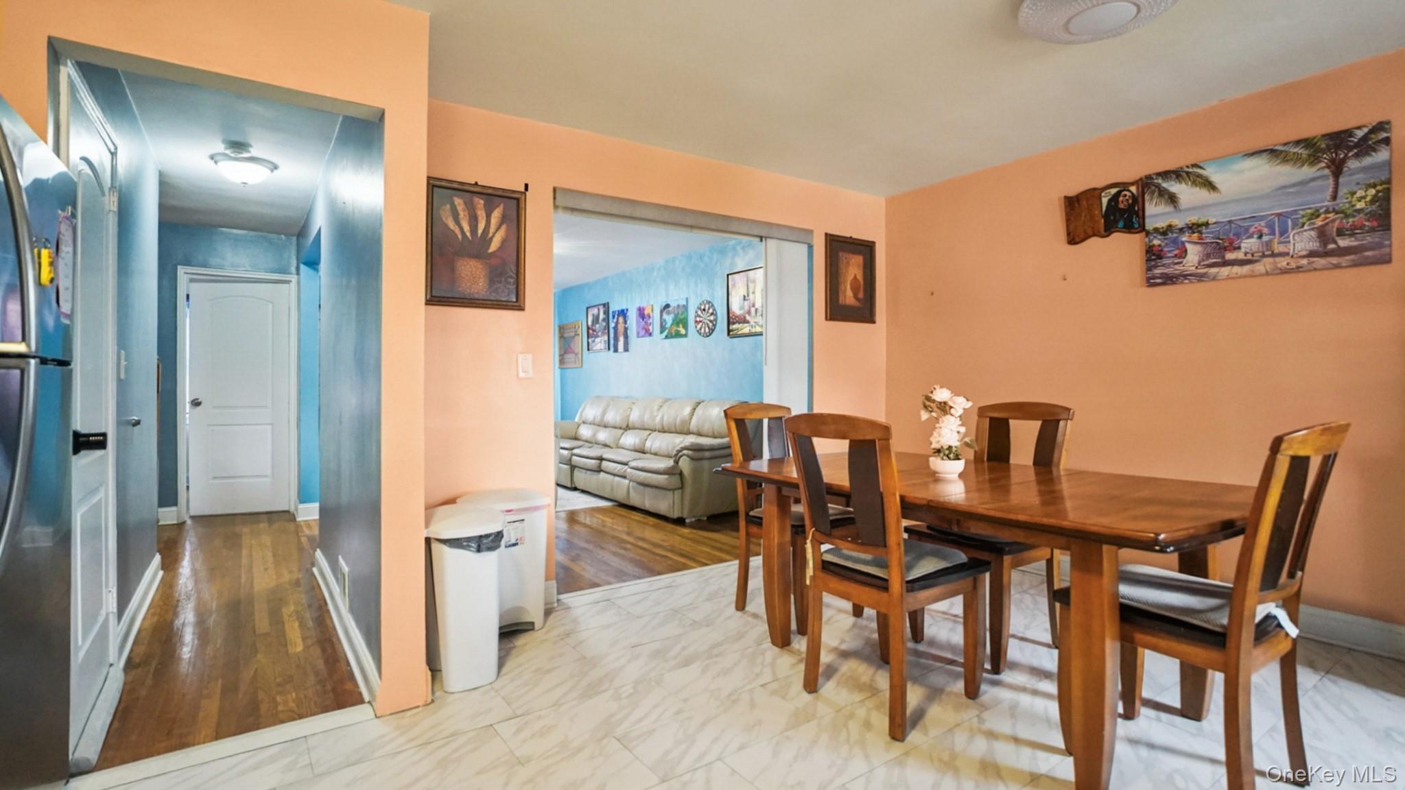 Single Family Hone Bronx, NY 10469, MLS-1000472-22