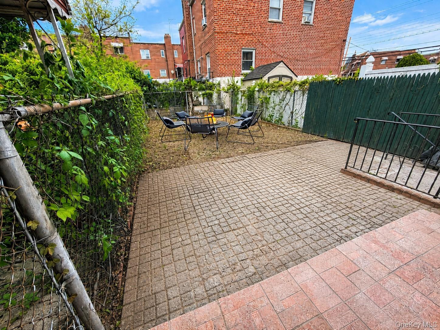 Single Family 218th Bronx, NY 10469, MLS-1000483-11