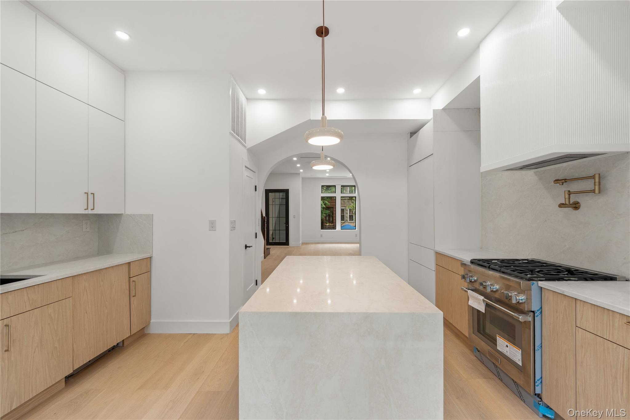 Single Family Bainbridge Street Brooklyn, NY 11233, MLS-1000499-4