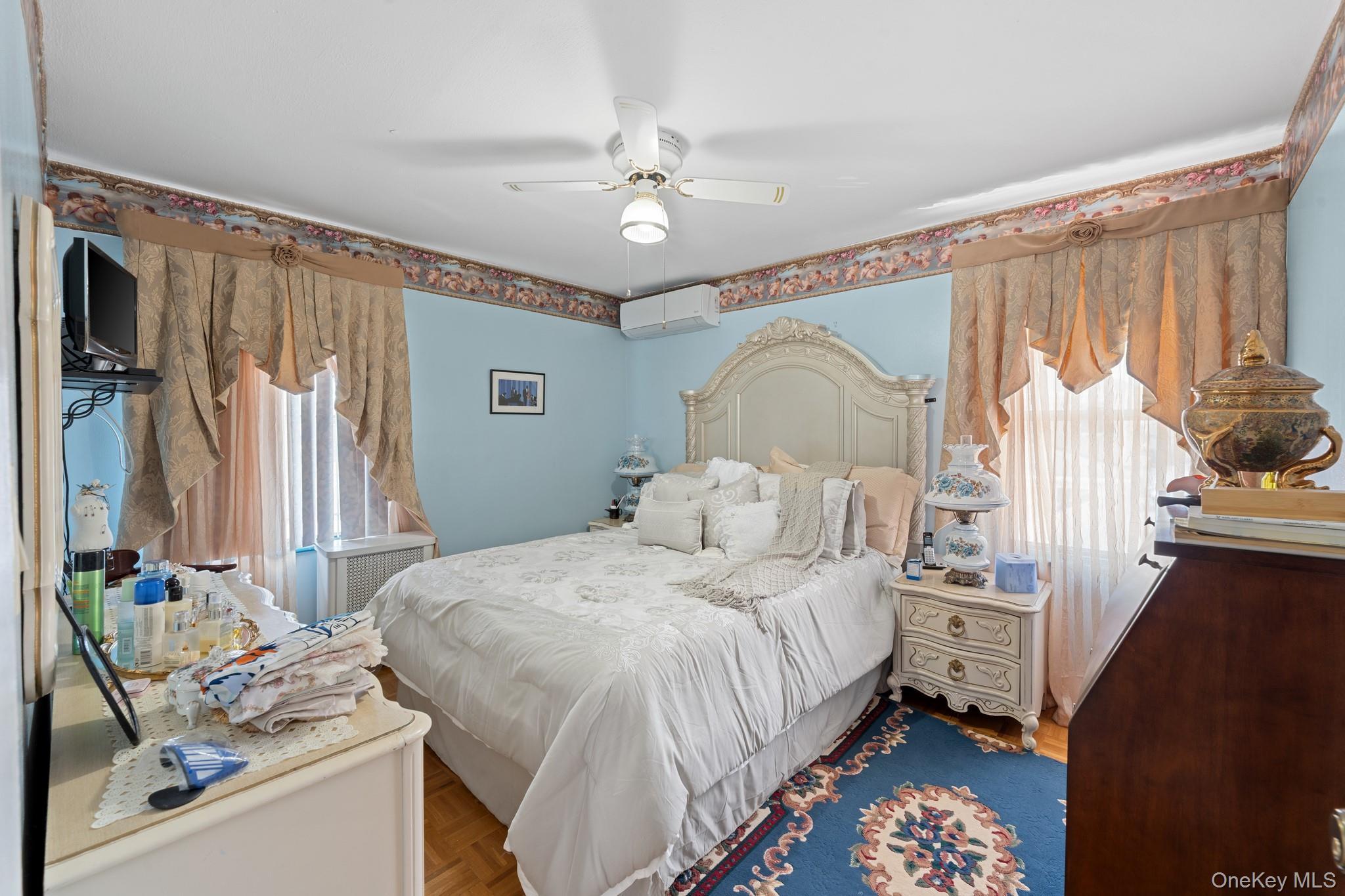 Single Family 101st Queens, NY 11414, MLS-1000564-10