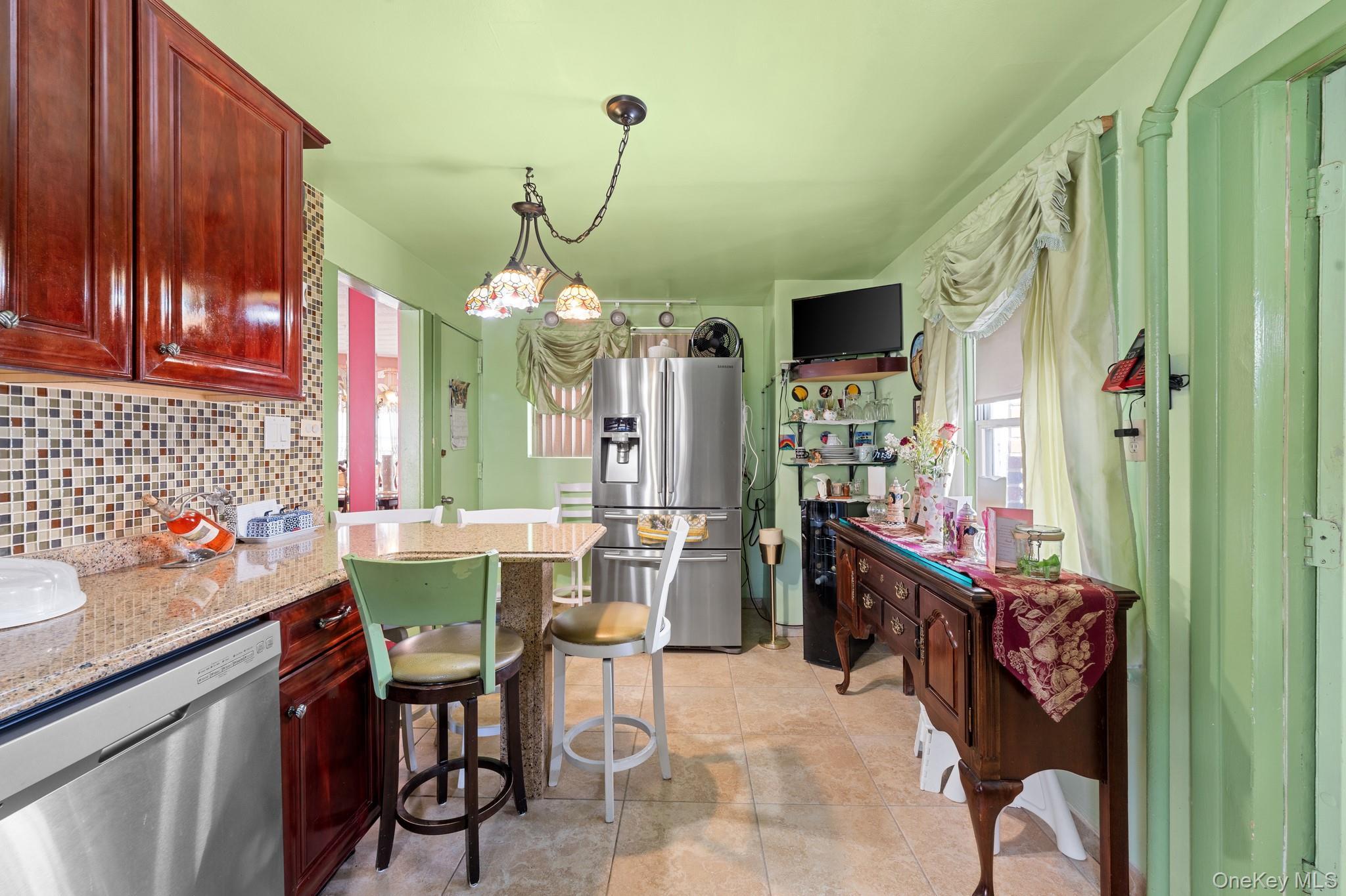 Single Family 101st Queens, NY 11414, MLS-1000564-32