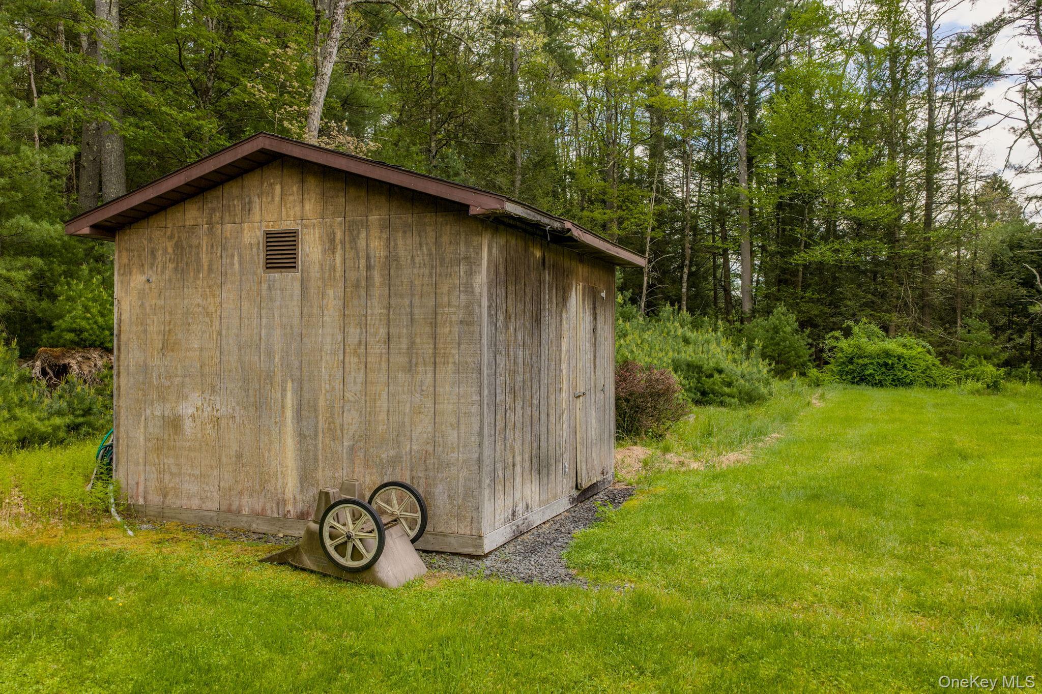 Single Family Airport Sullivan County, NY 12528, MLS-1000565-16