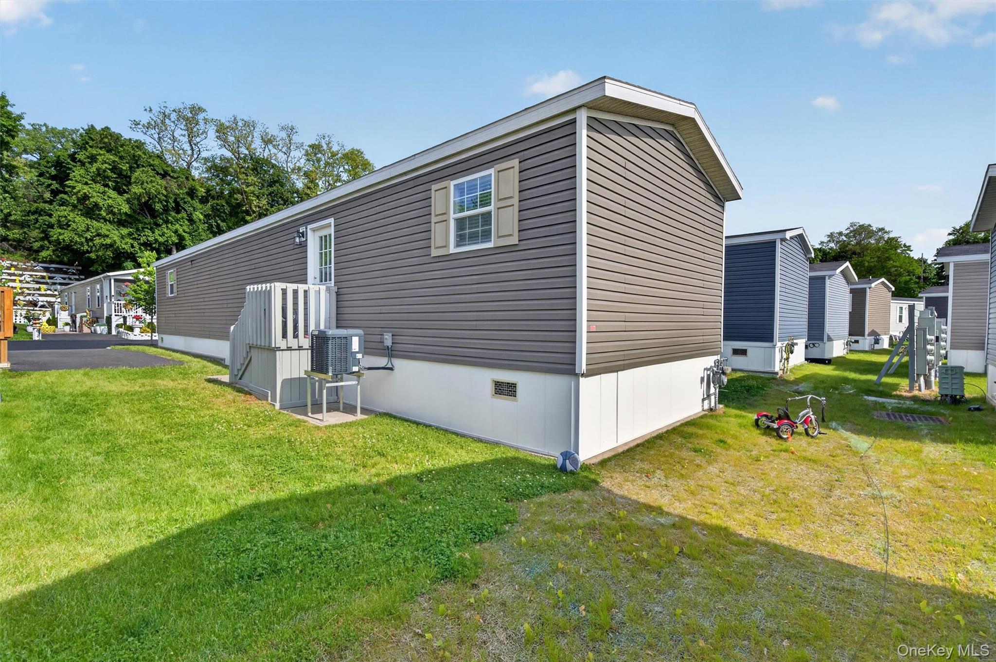 Single Family Windward  Rockland County, NY 10980, MLS-1000592-14