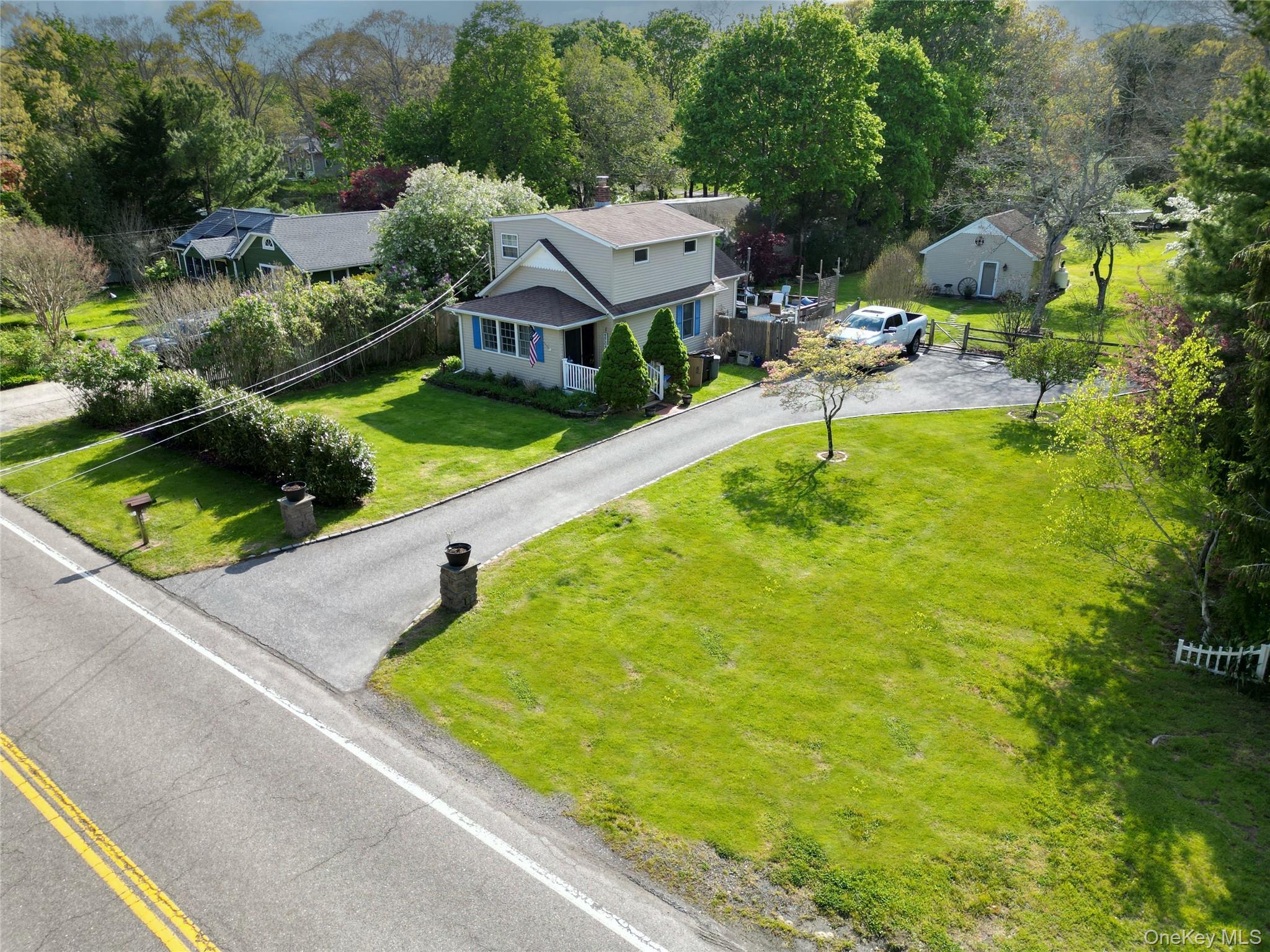 Single Family Summit Boulevard Suffolk County, NY 11977, MLS-1000601-2