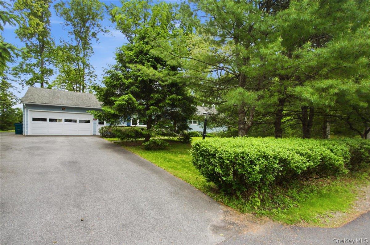 Single Family Greentree Dutchess County, NY 12538, MLS-1000607-4