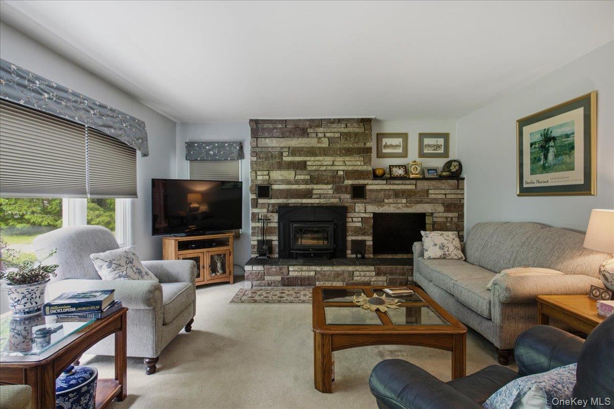 Single Family Greentree Dutchess County, NY 12538, MLS-1000607-7