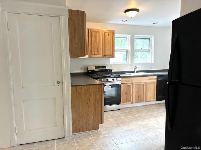 Single Family Innis Avenue  Dutchess County, NY 12601, MLS-1000609-15
