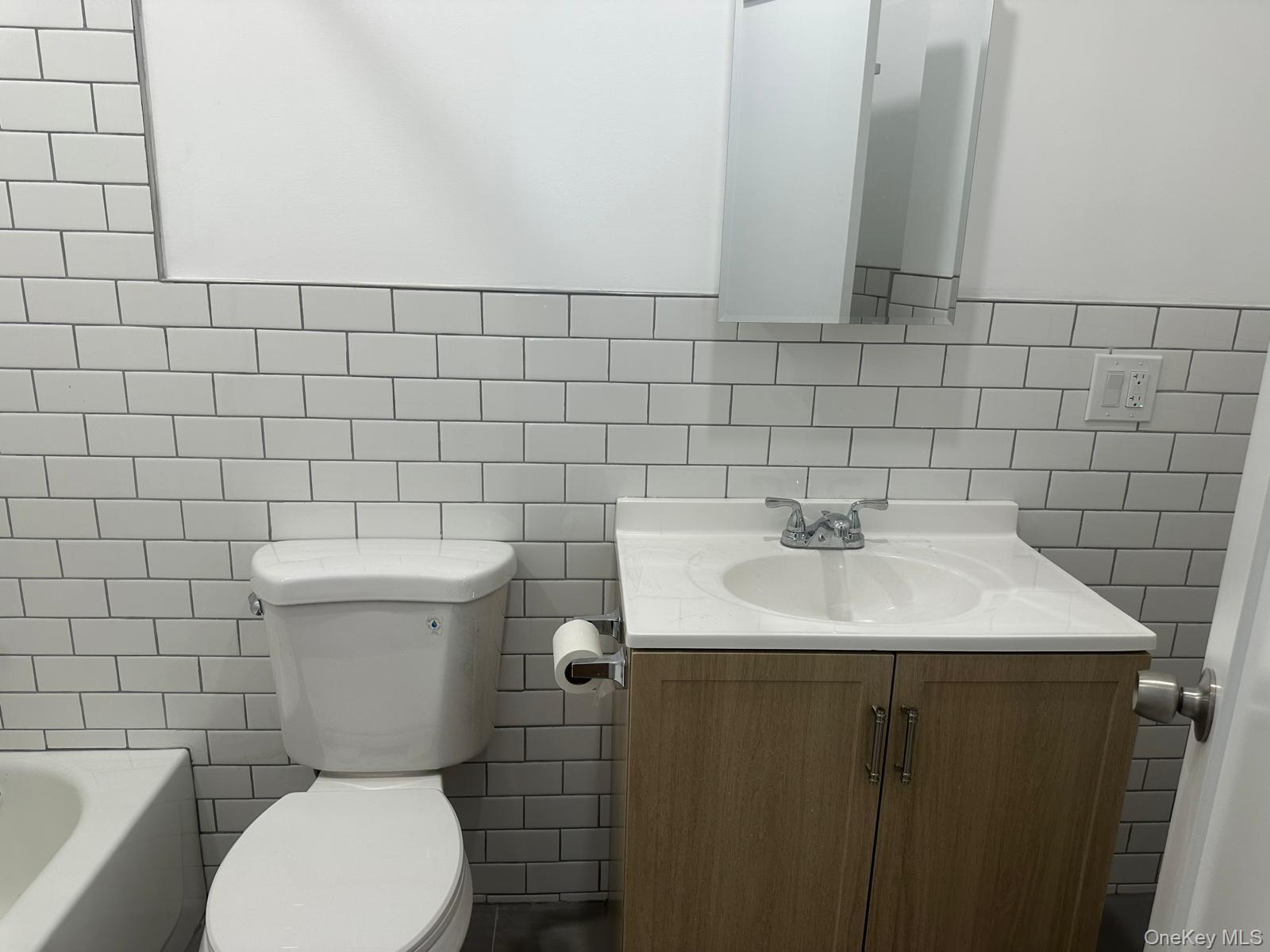 Apartment 108 Queens, NY 11368, MLS-1000636-3