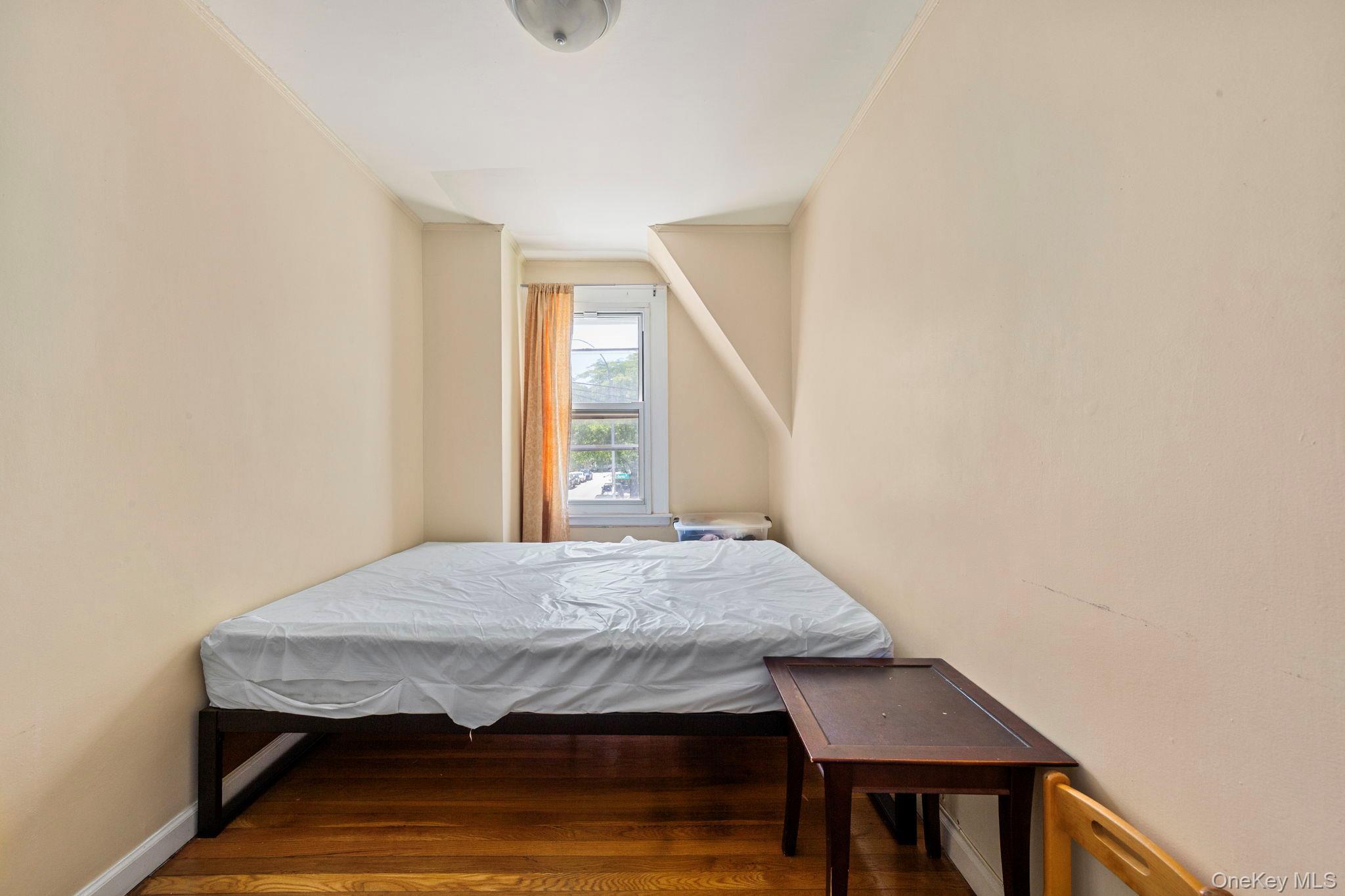 Single Family Burns Queens, NY 11375, MLS-1000666-16