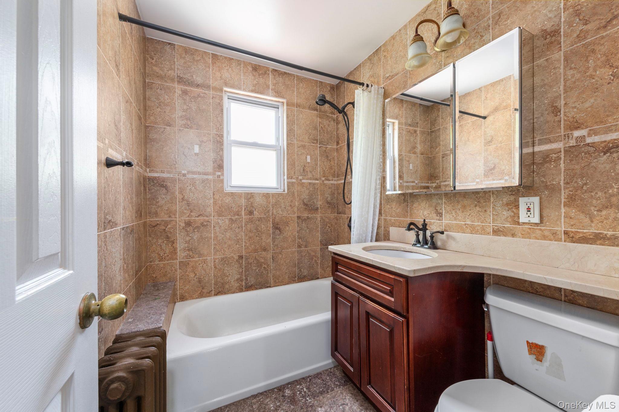 Single Family Burns Queens, NY 11375, MLS-1000666-20