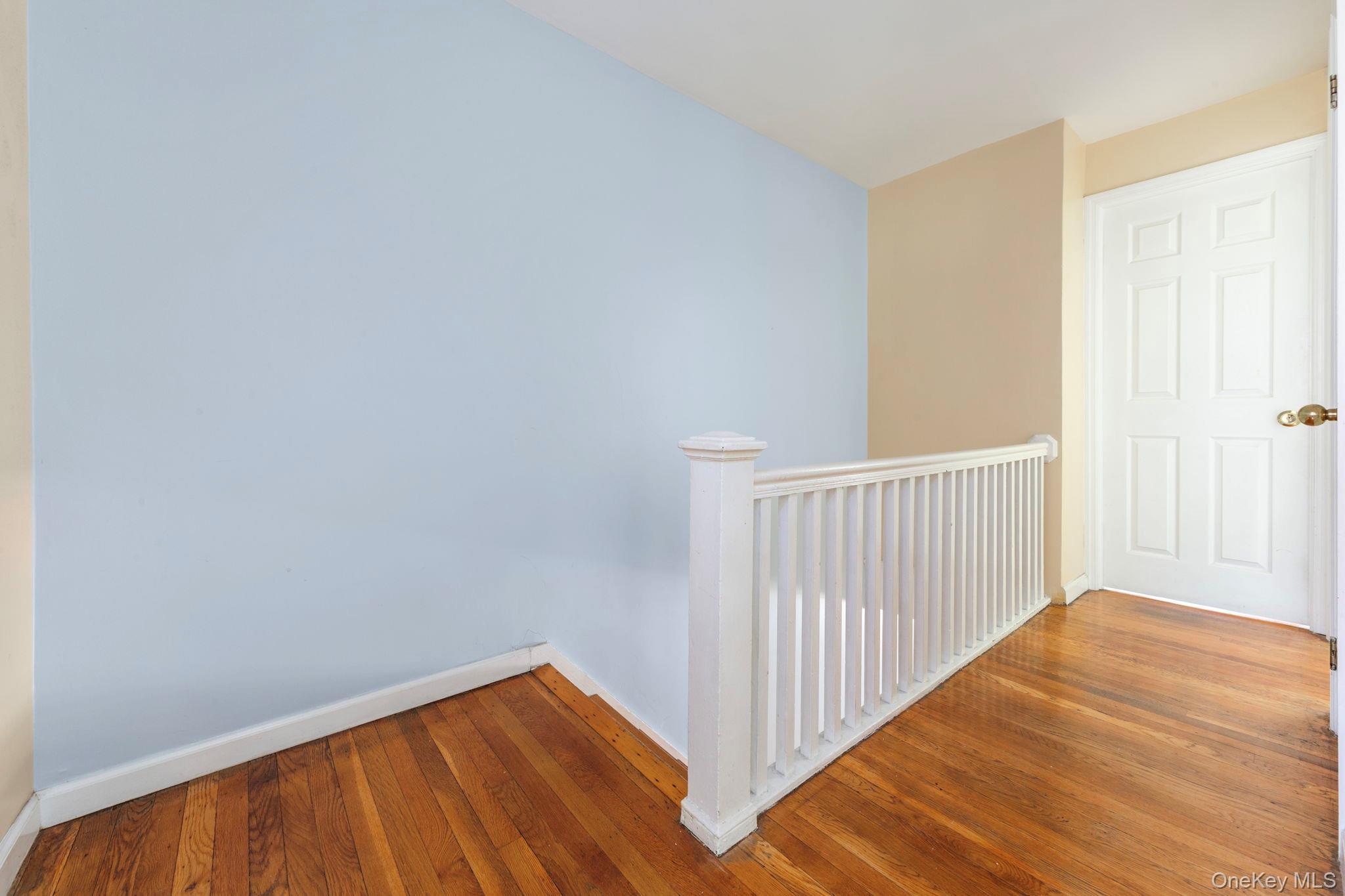 Single Family Burns Queens, NY 11375, MLS-1000666-21