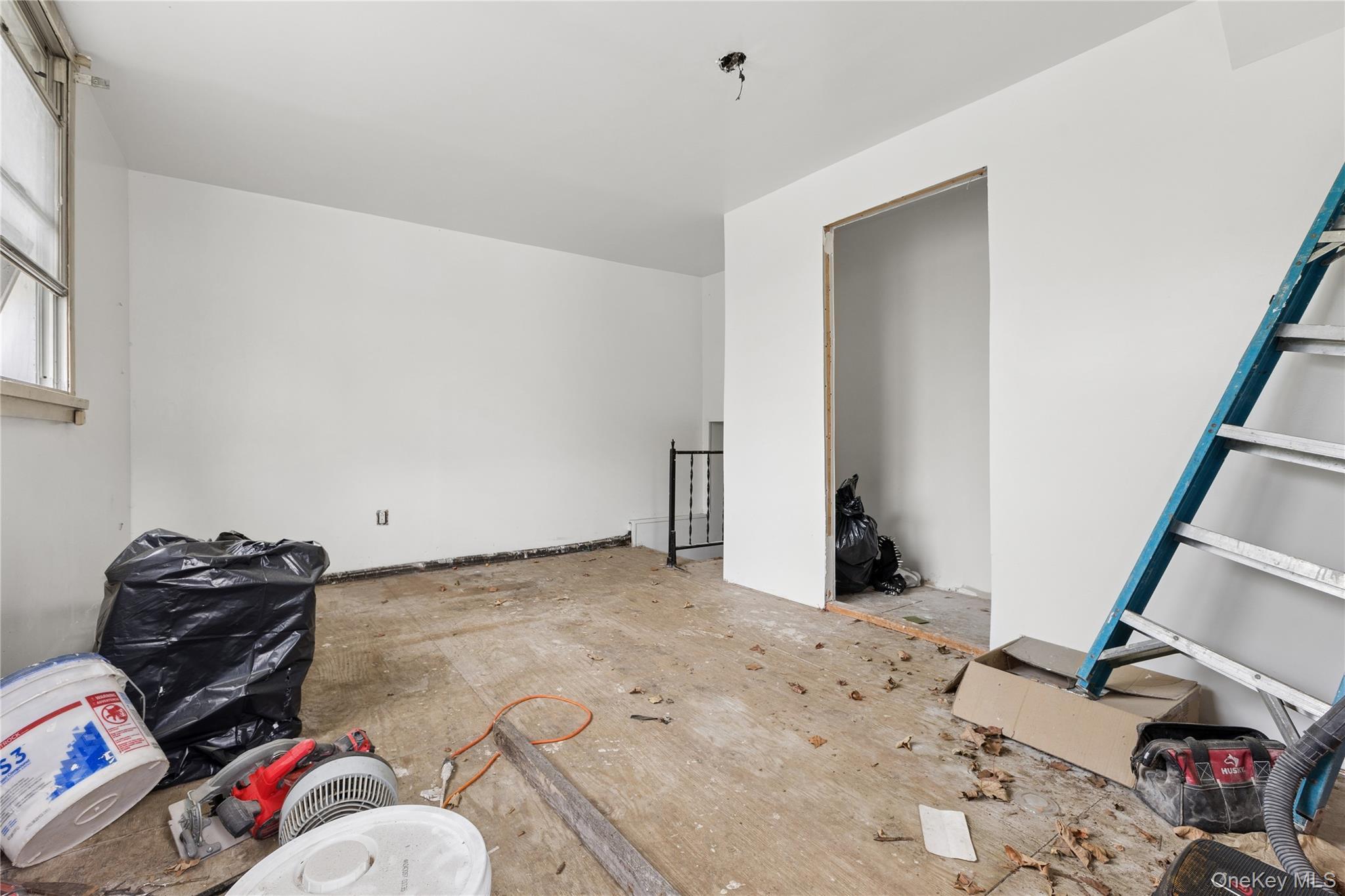 Single Family 55th  Brooklyn, NY 11234, MLS-1000685-16