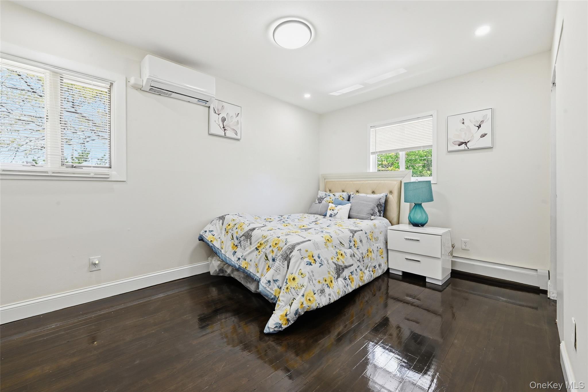 Single Family Park Drive E Nassau County, NY 11791, MLS-1000693-15