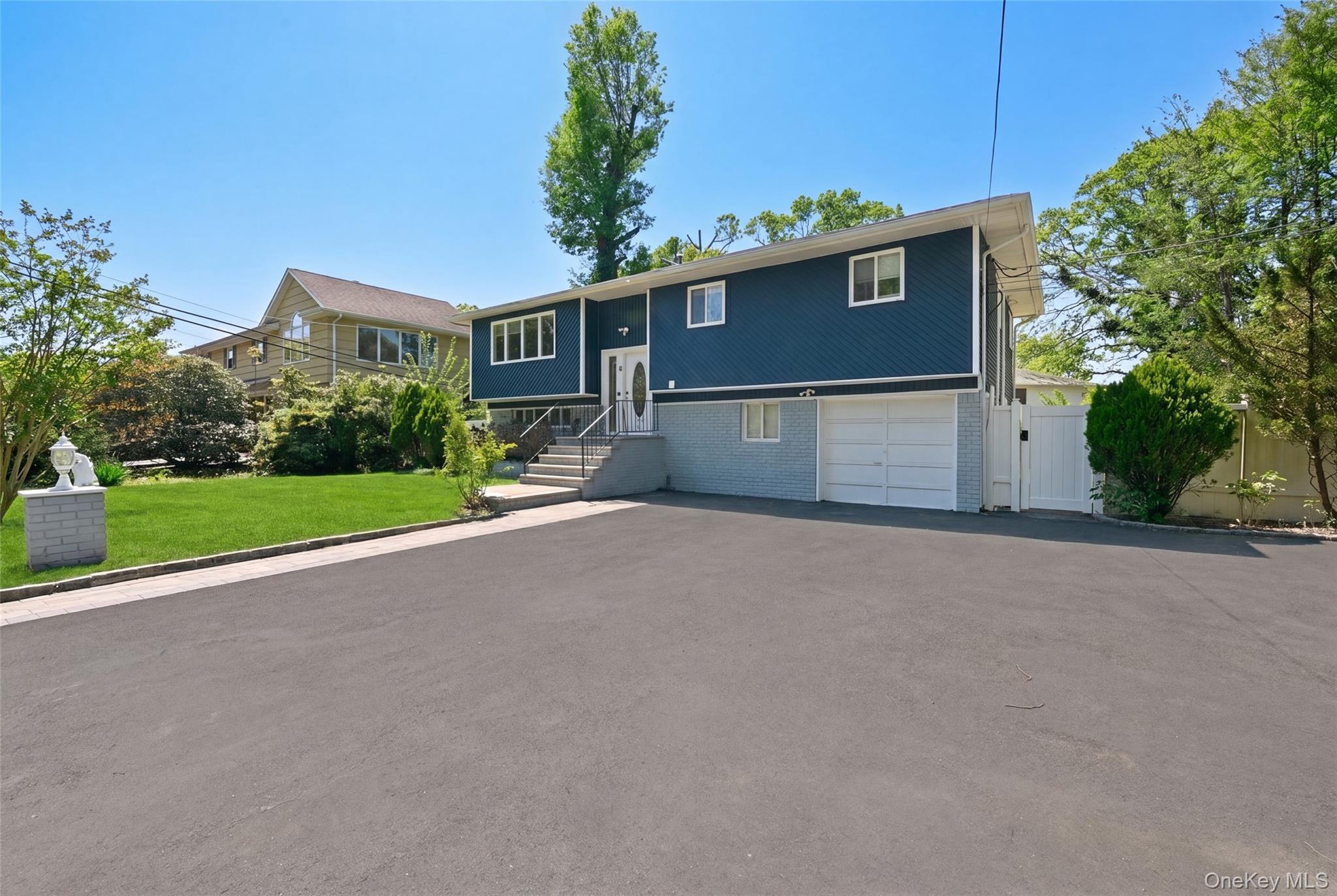 Single Family Park Drive E Nassau County, NY 11791, MLS-1000693-2