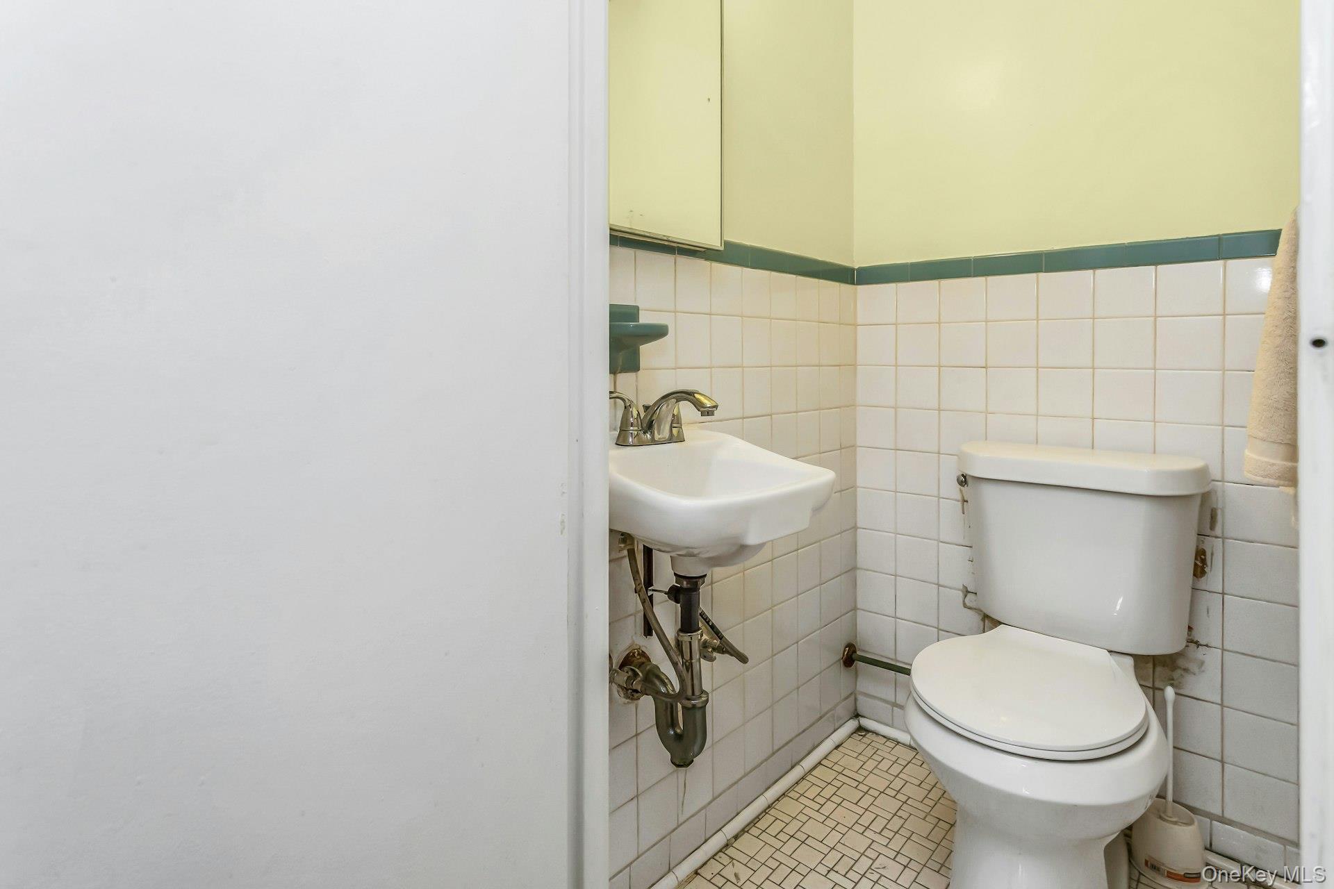 Single Family Avenue N Brooklyn, NY 11236, MLS-1000706-13