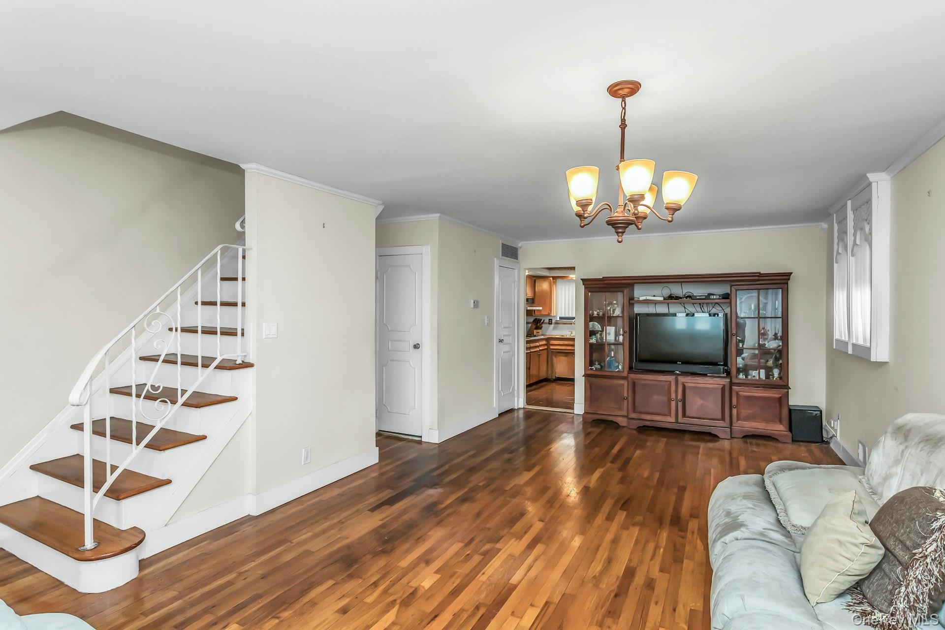 Single Family Avenue N Brooklyn, NY 11236, MLS-1000706-8