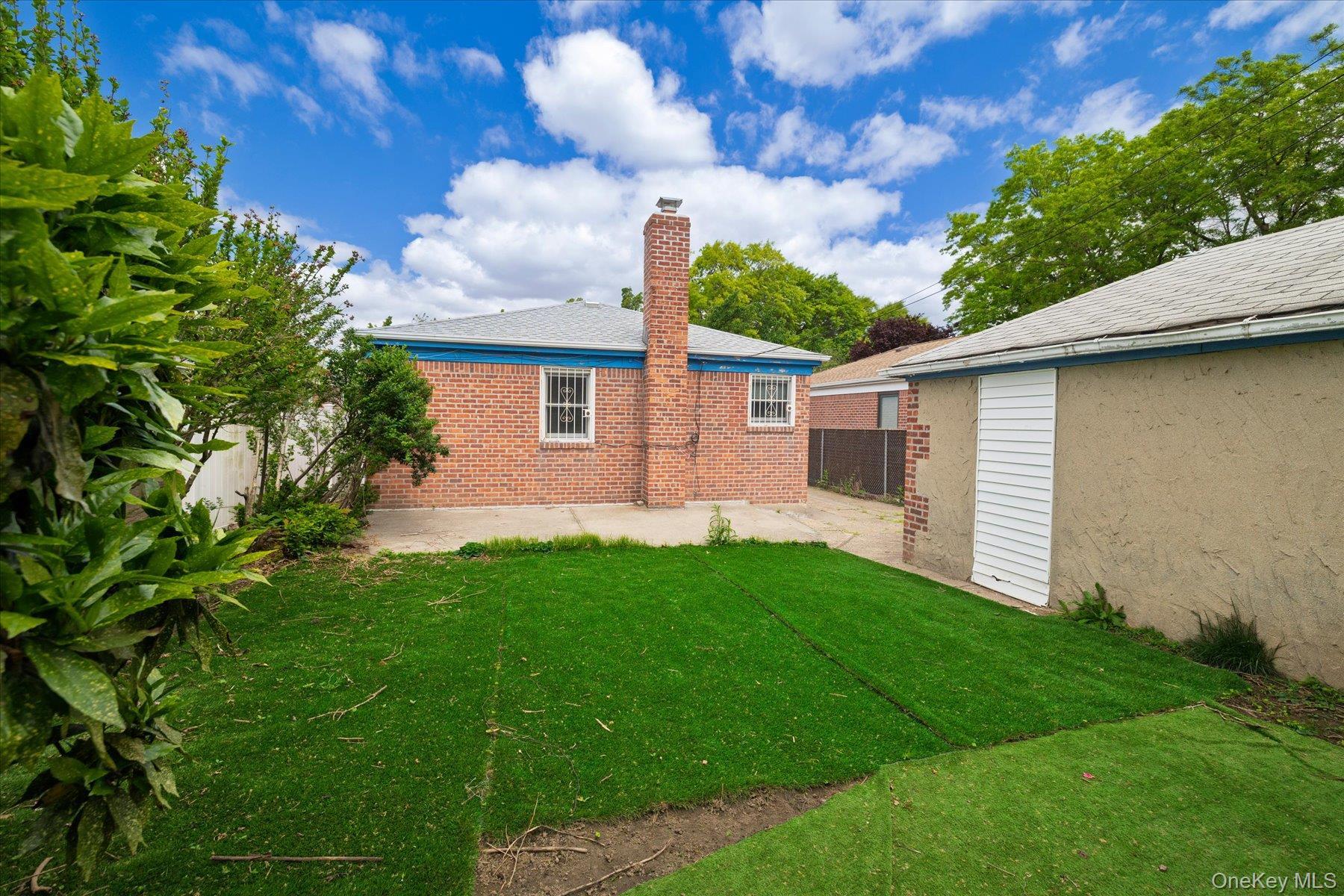 Single Family 6th Queens, NY 11357, MLS-1000755-7