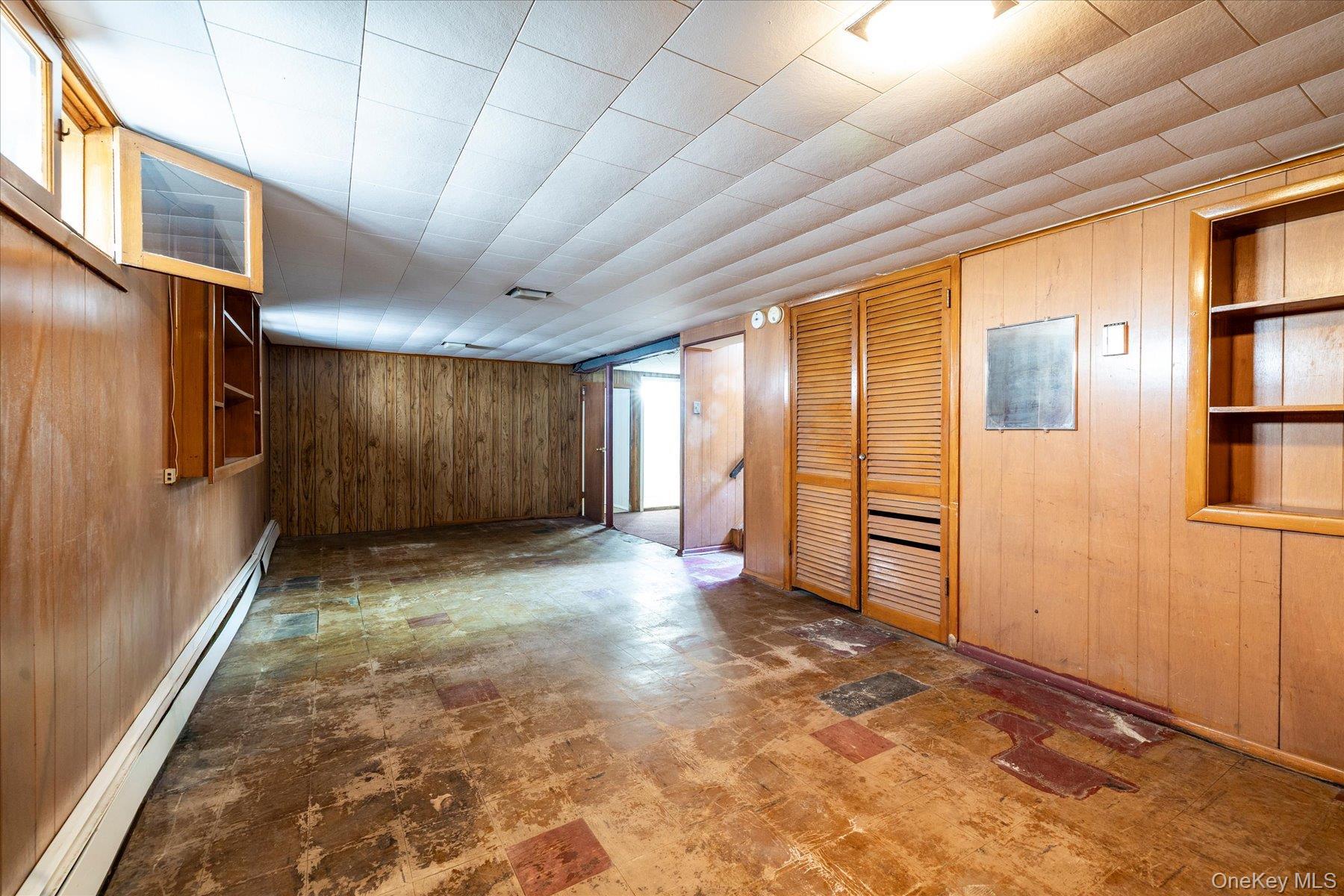 Single Family 6th Queens, NY 11357, MLS-1000755-8