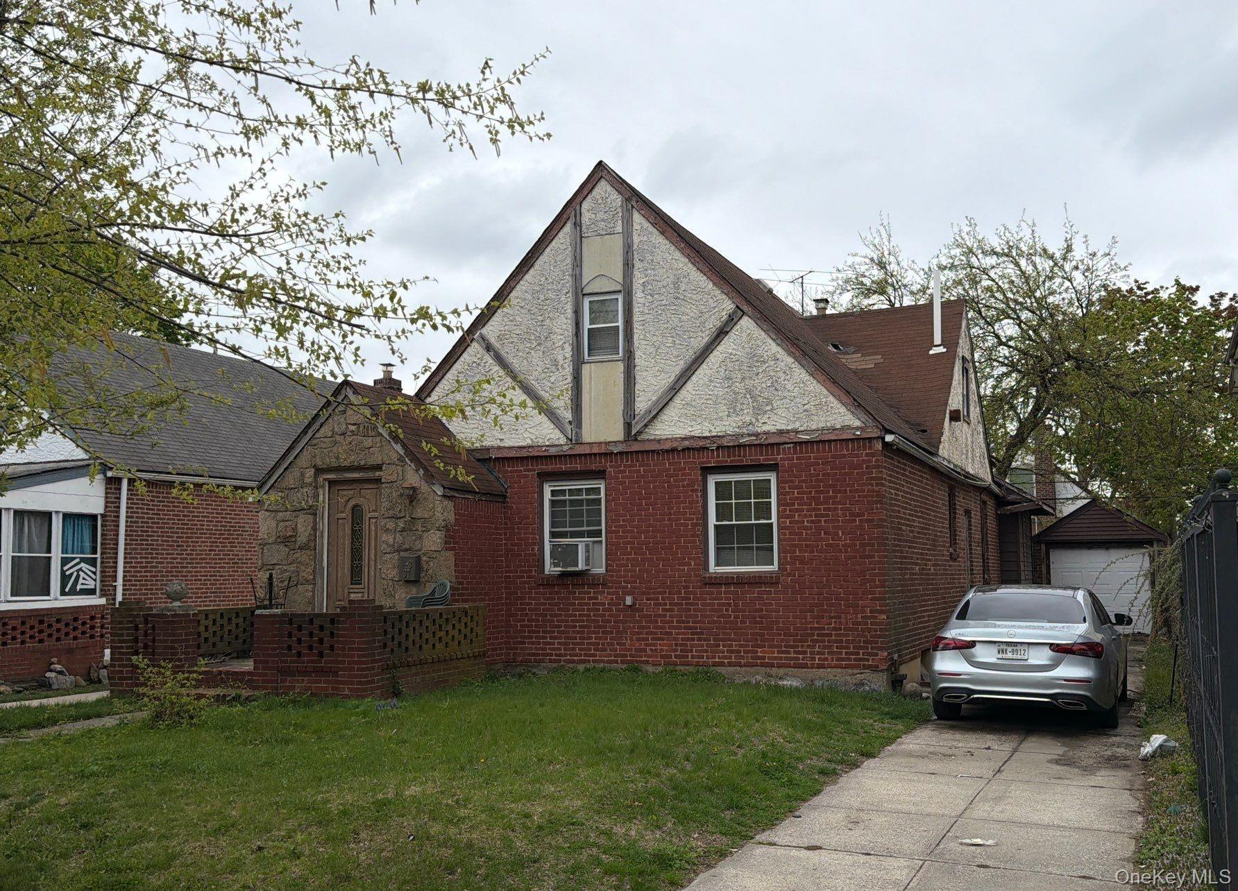 Single Family Brinkerhoff Queens, NY 11412, MLS-1000777-2
