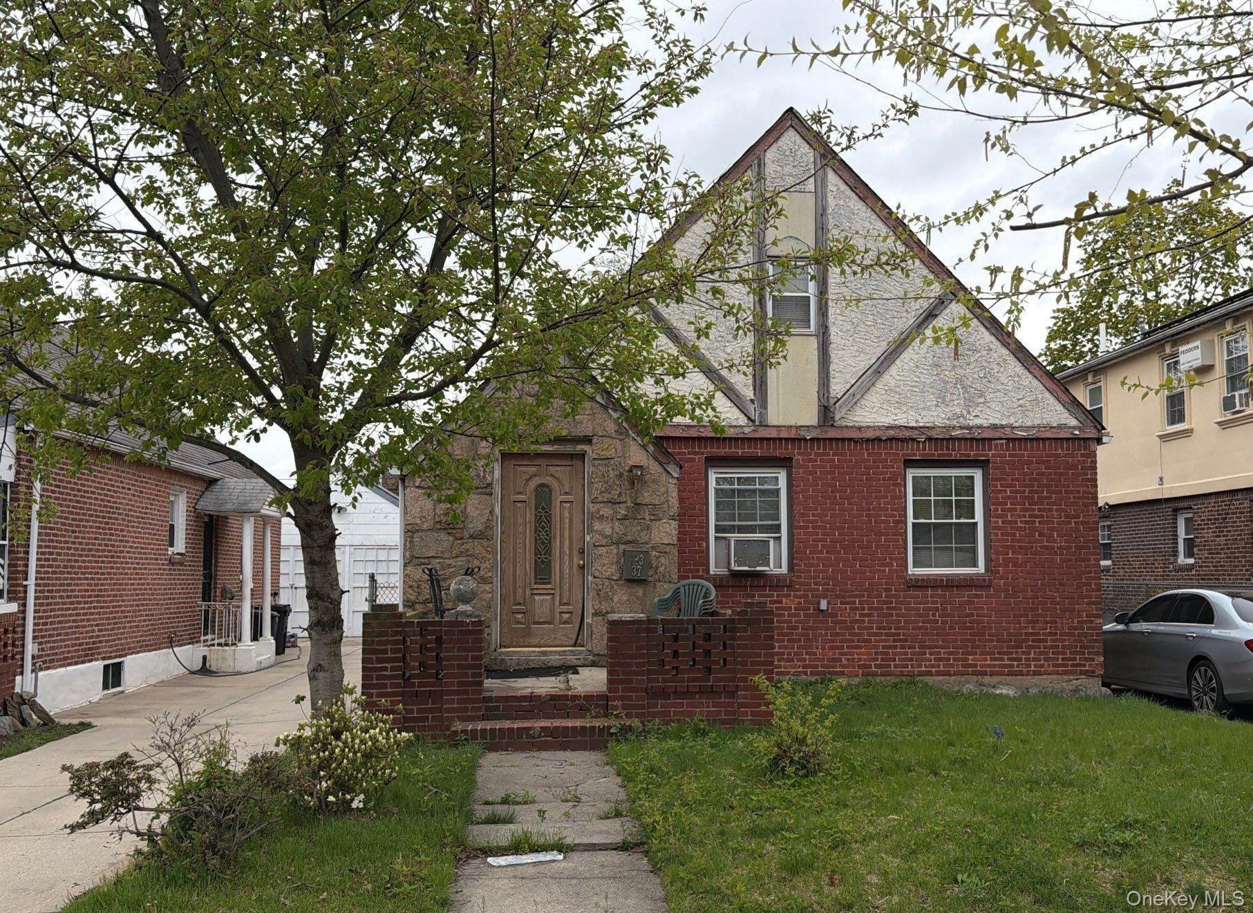 Single Family Brinkerhoff Queens, NY 11412, MLS-1000777-3
