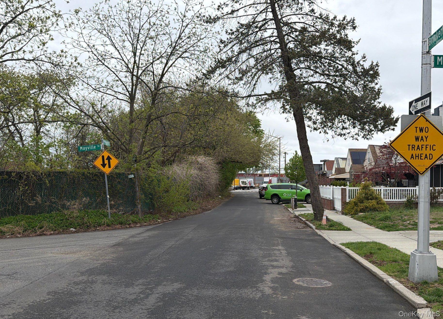 Single Family Brinkerhoff  Queens, NY 11412, MLS-1000777-4