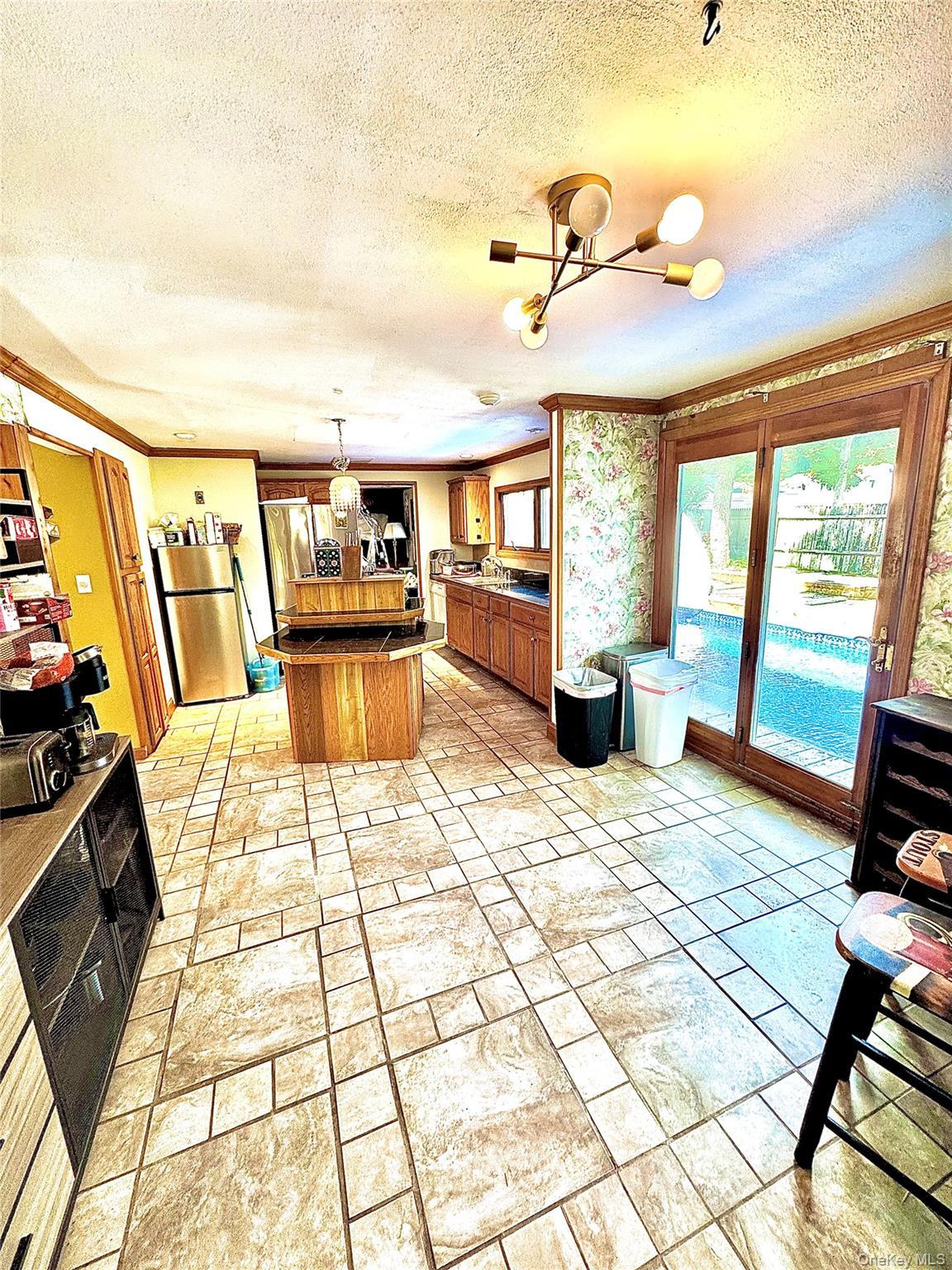 Single Family Prince Street  Suffolk County, NY 11772, MLS-1000778-25