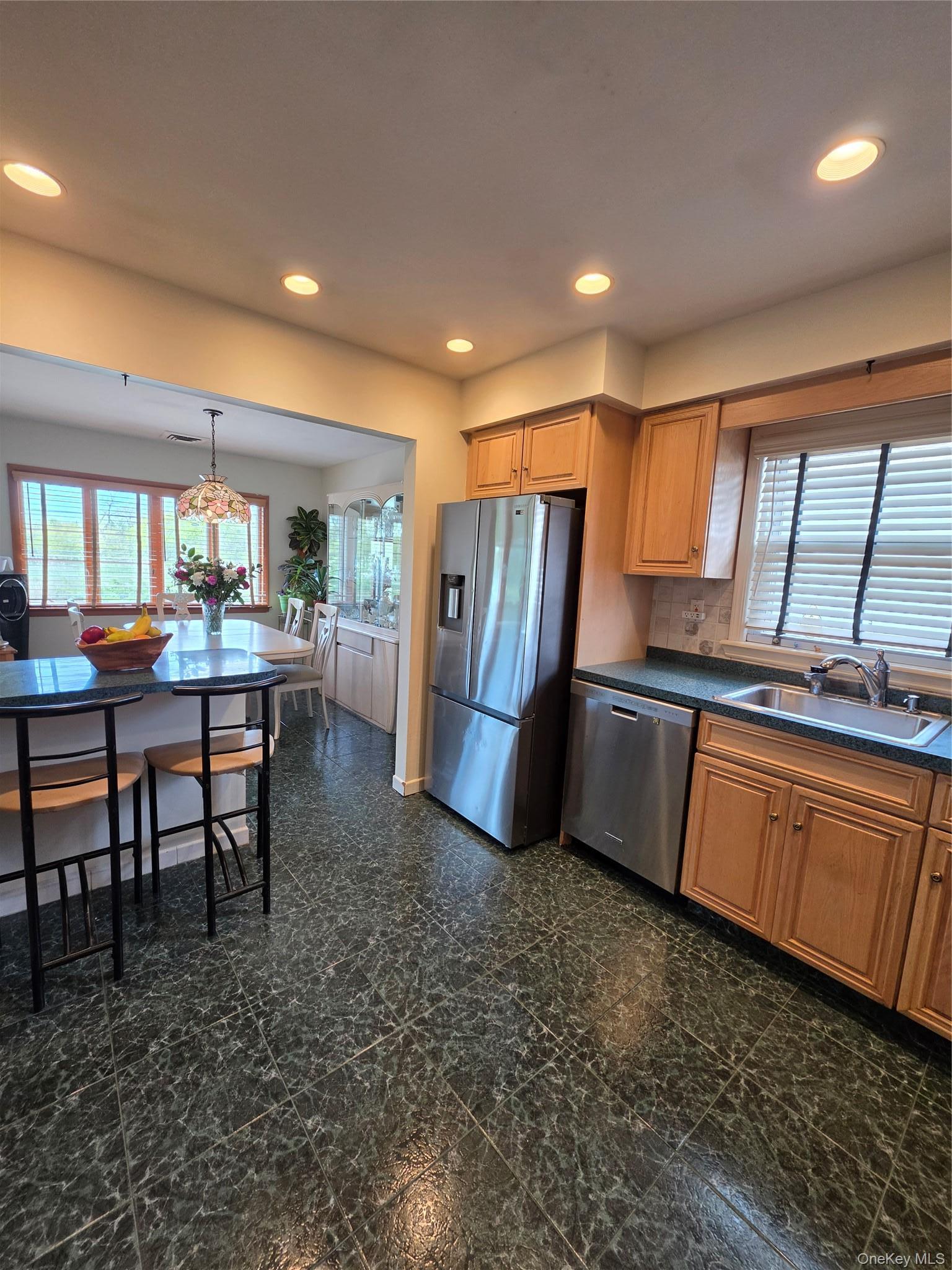 Single Family 165th Avenue  Queens, NY 11414, MLS-1000788-11