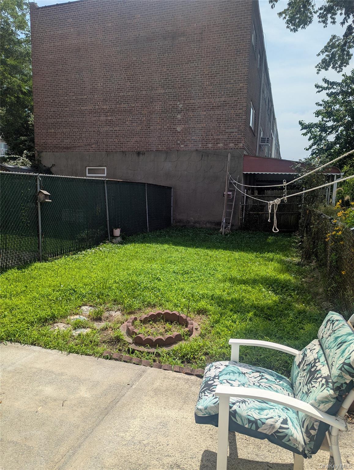 Single Family Lawton Avenue Bronx, NY 10465, MLS-1000802-10