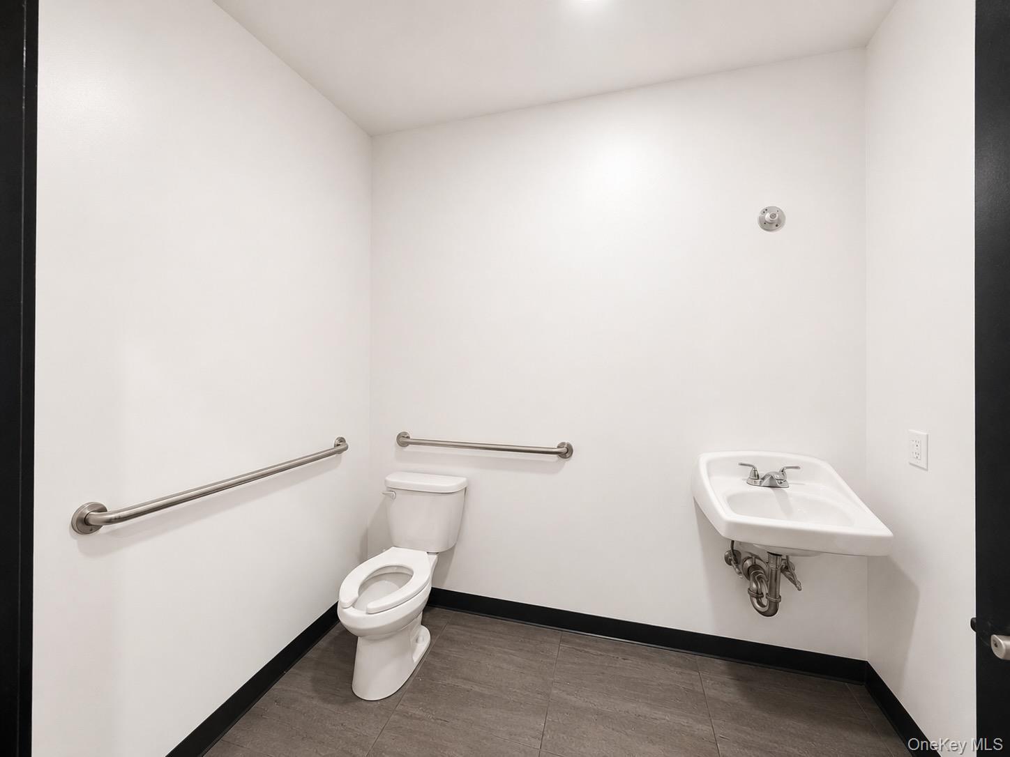 Commercial Lease Broadway Brooklyn, NY 11206, MLS-1000806-6