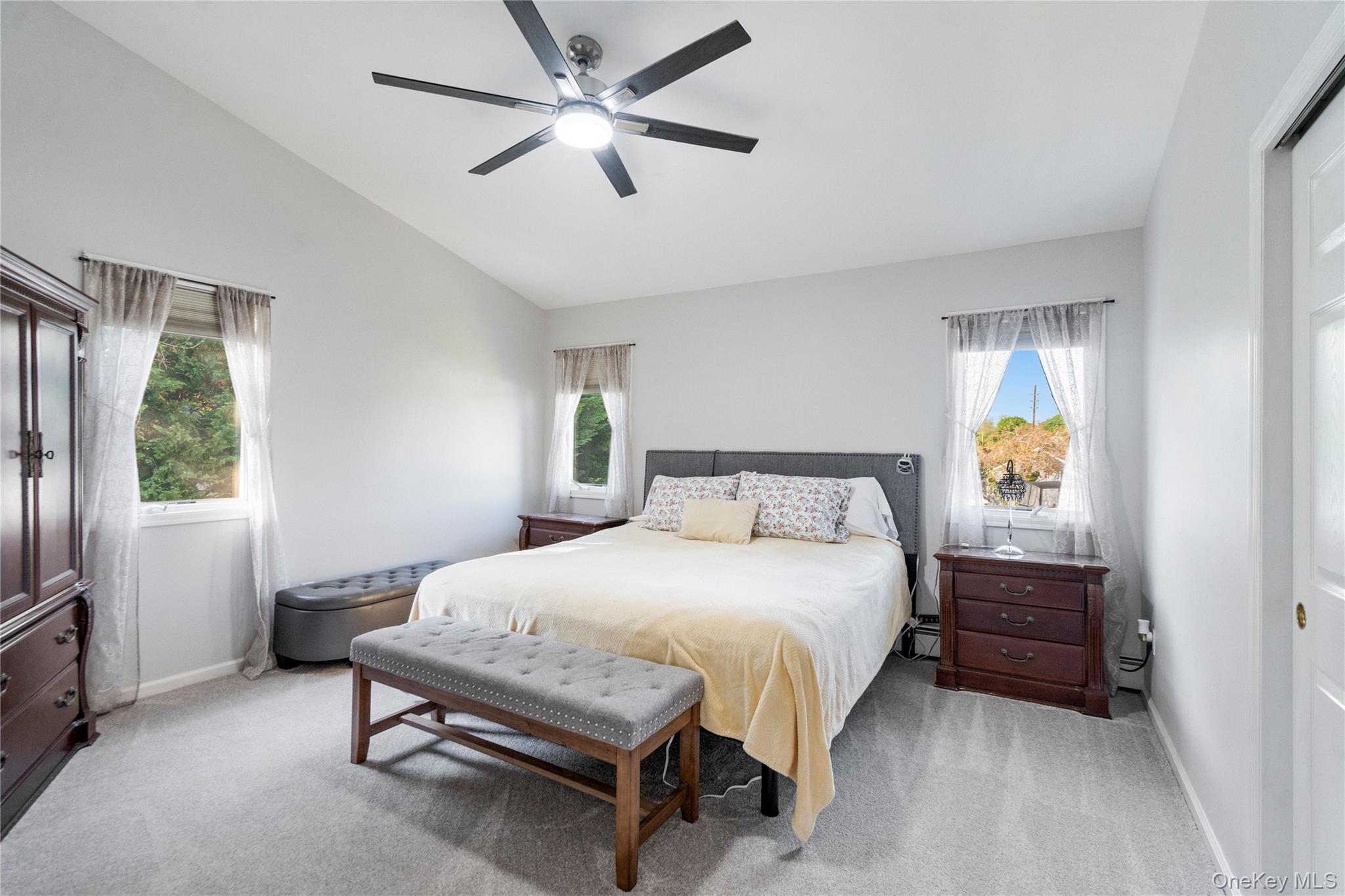 Single Family Biltmore Avenue Extension  Suffolk County, NY 11769, MLS-1000816-31