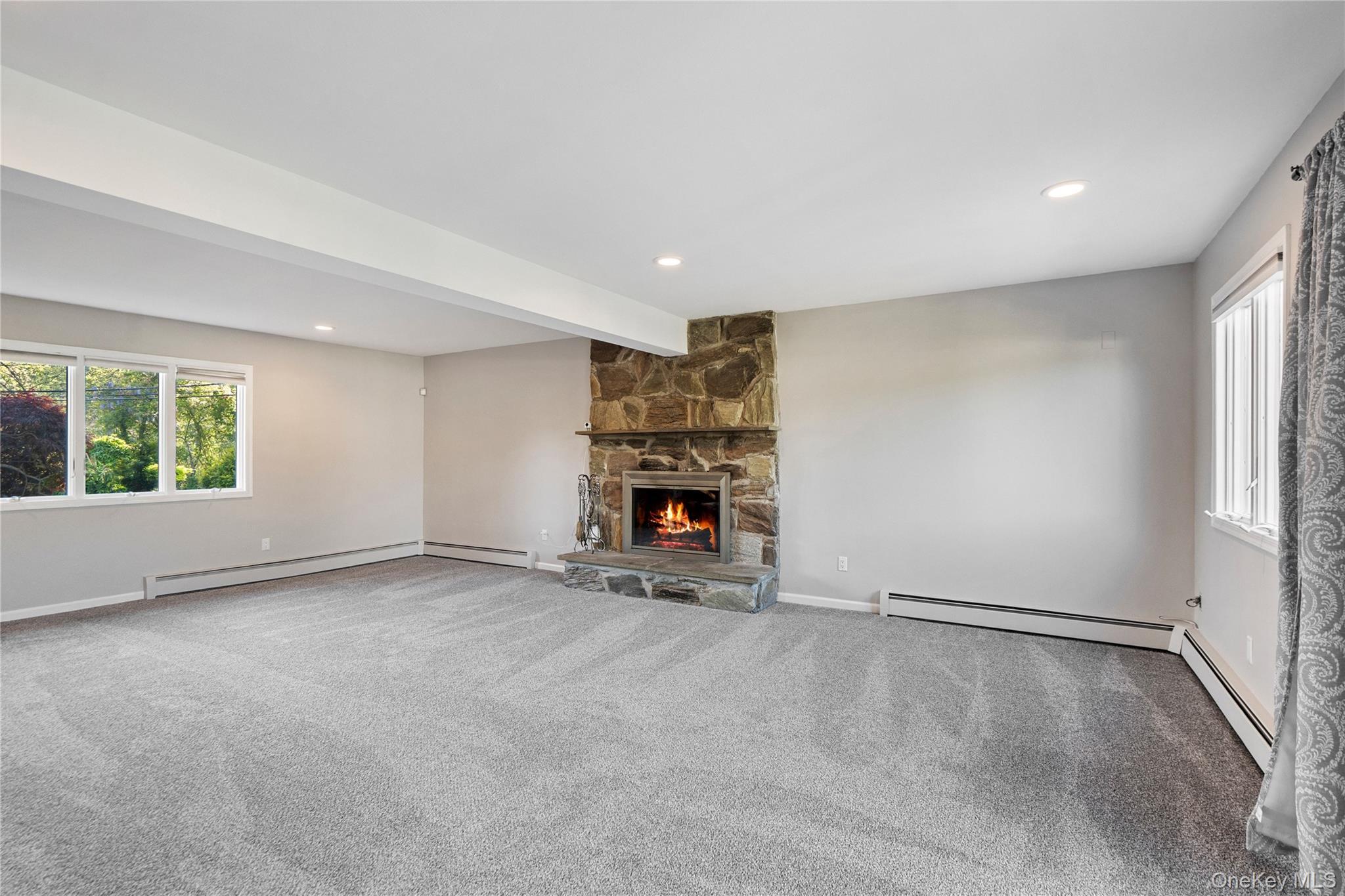 Single Family Biltmore Avenue Extension  Suffolk County, NY 11769, MLS-1000816-34