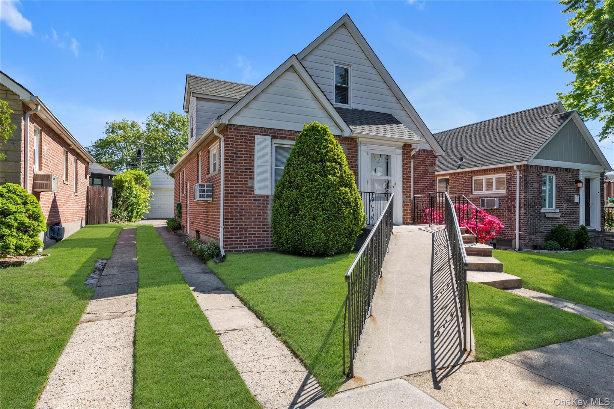 Single Family Effington  Queens, NY 11358, MLS-1000819-21