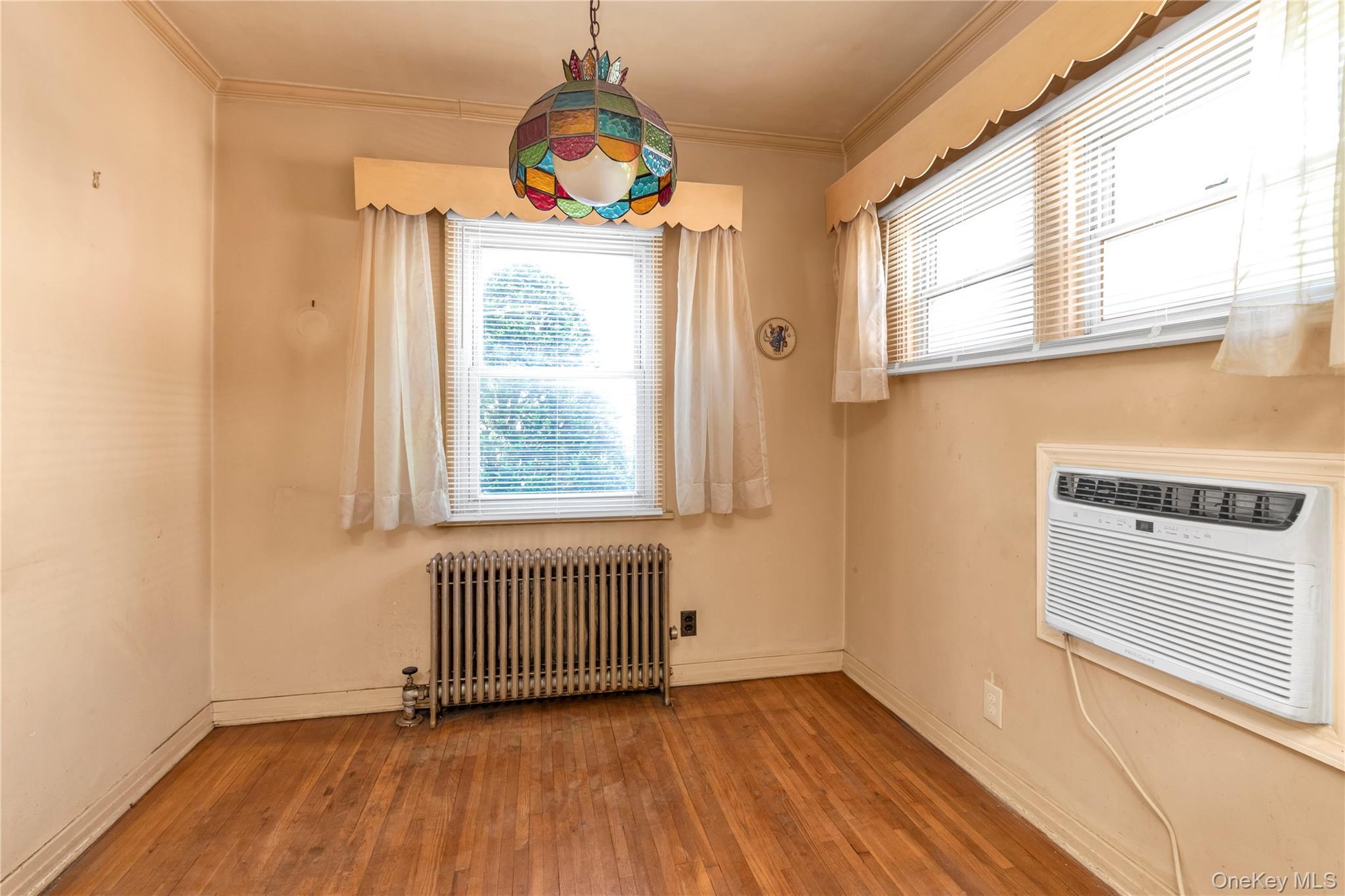 Single Family Effington Queens, NY 11358, MLS-1000819-5