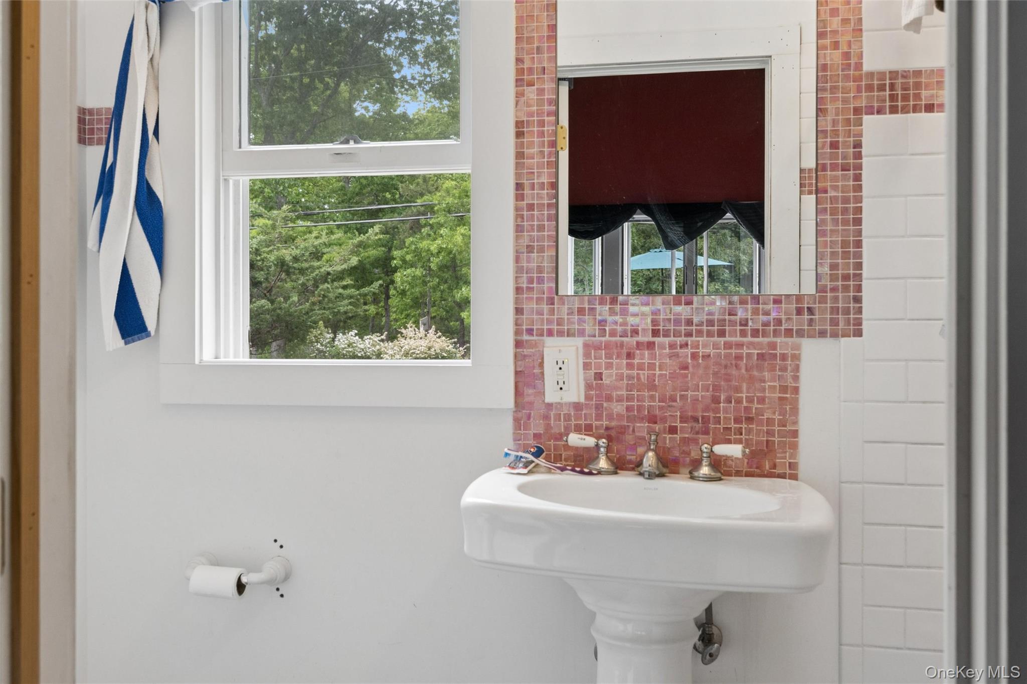 Single Family Red Creek Road  Suffolk County, NY 11946, MLS-1000827-24