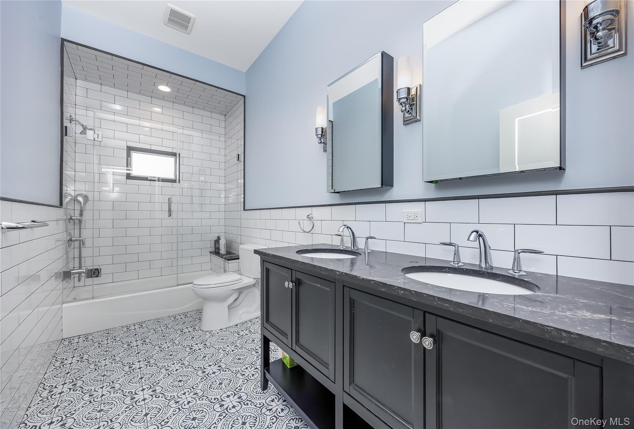 Single Family Bath Street Nassau County, NY 11561, MLS-1000872-10