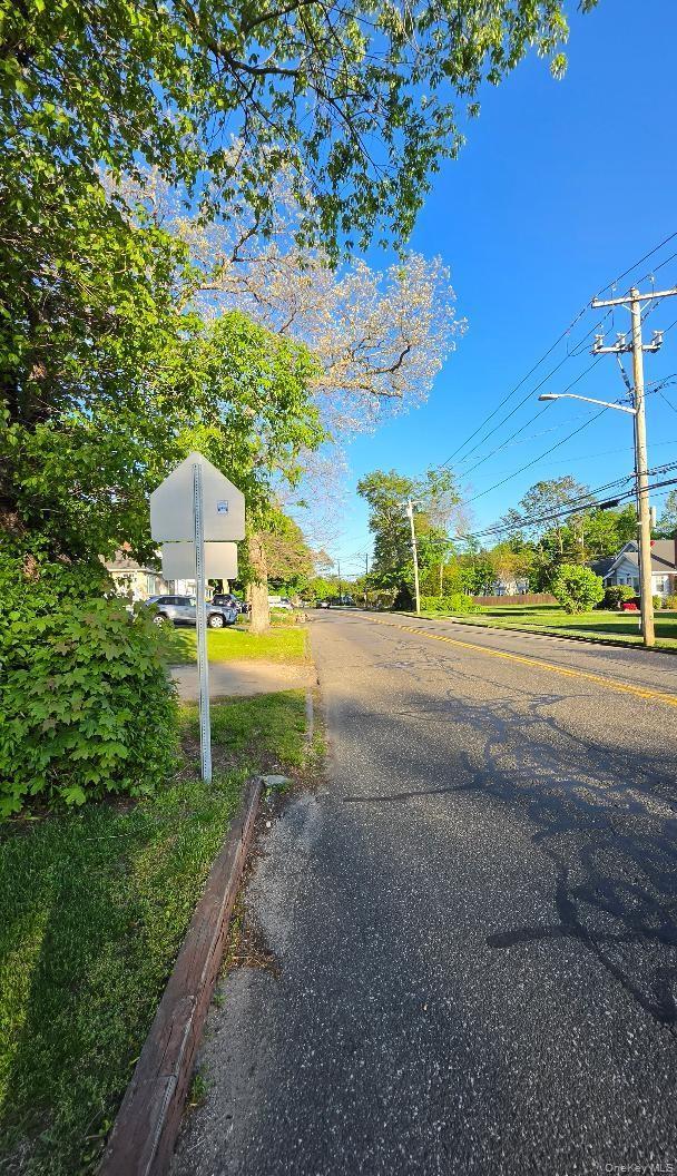 Single Family Half Hollow Road Suffolk County, NY 11729, MLS-1000893-9