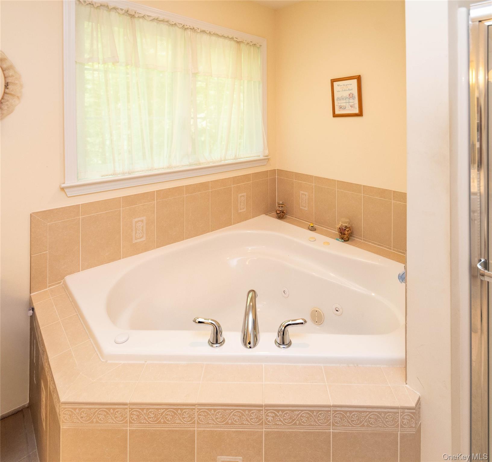 Single Family Glen Rock Circle  Ulster County, NY 12528, MLS-1000928-25