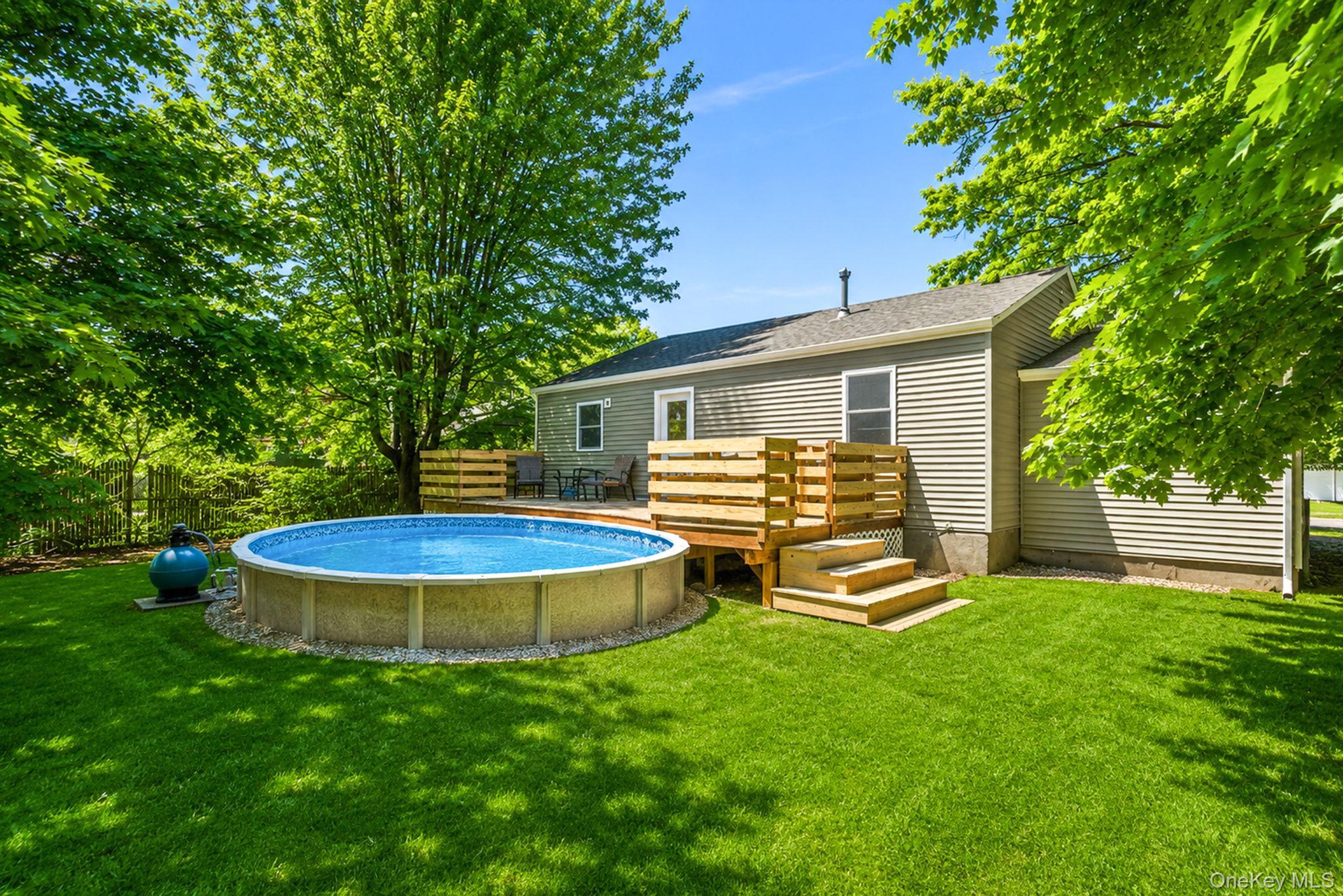 Single Family Wood Haven Place  Suffolk County, NY 11731, MLS-1000929-39