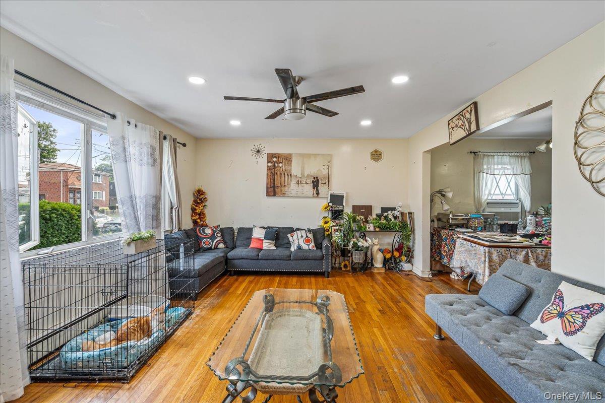 Single Family 229th Street Queens, NY 11413, MLS-1000962-3