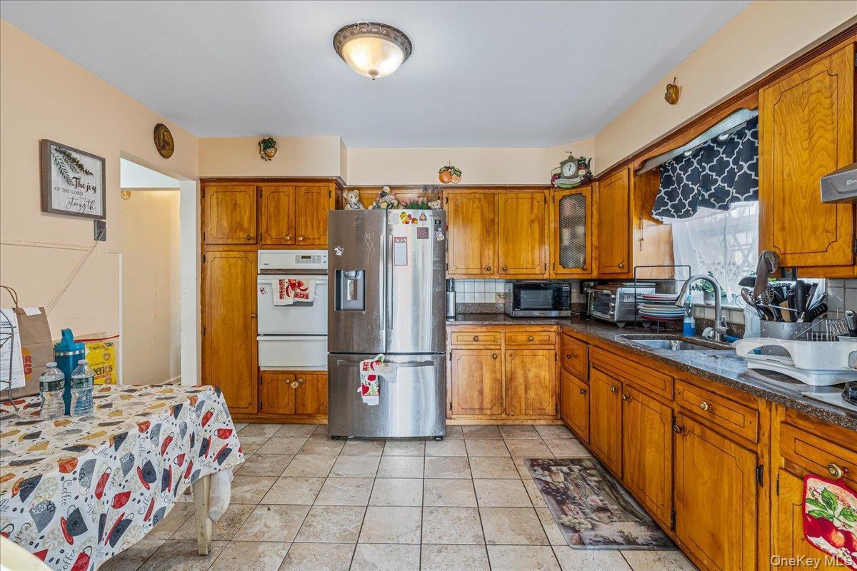 Single Family 229th Street Queens, NY 11413, MLS-1000962-7