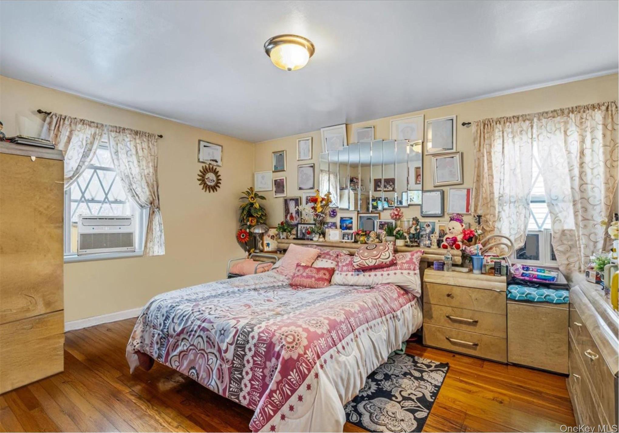 Single Family 229th Street Queens, NY 11413, MLS-1000962-8
